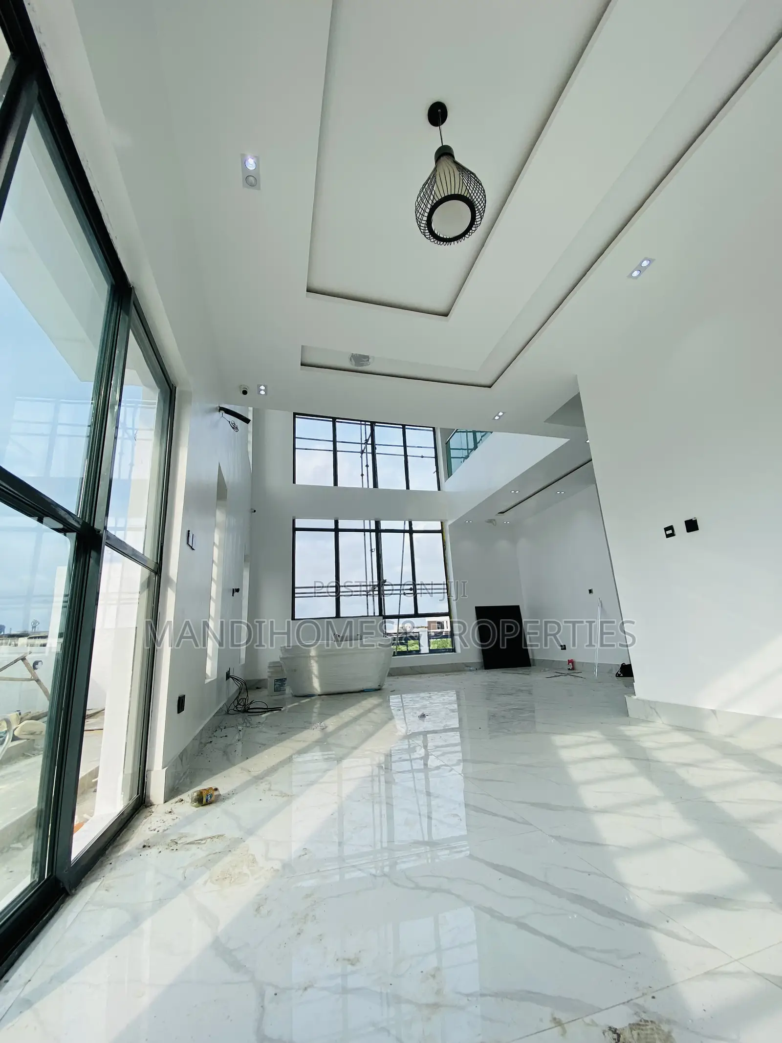 5bdrm Duplex in Royal Garden, Ajah for sale in Ajah