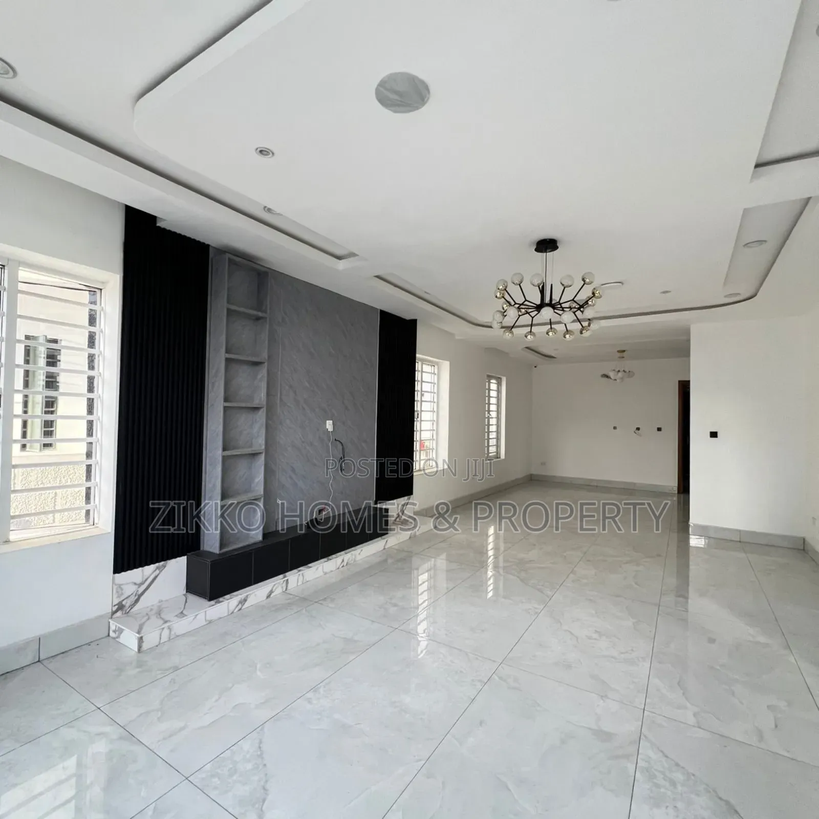 5bdrm Duplex in Ikota, Lekki for sale in Lekki