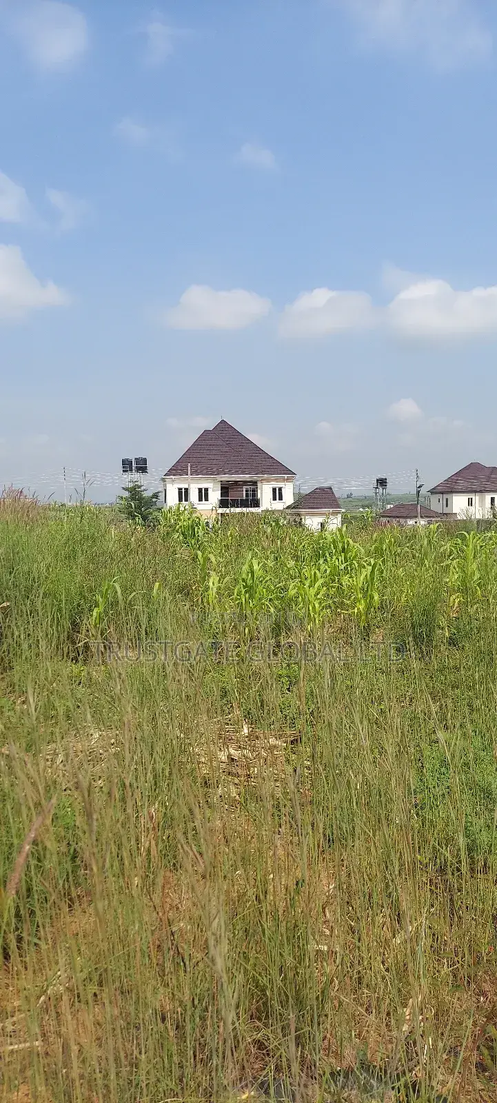 516sqm of Land for Sale in Idu