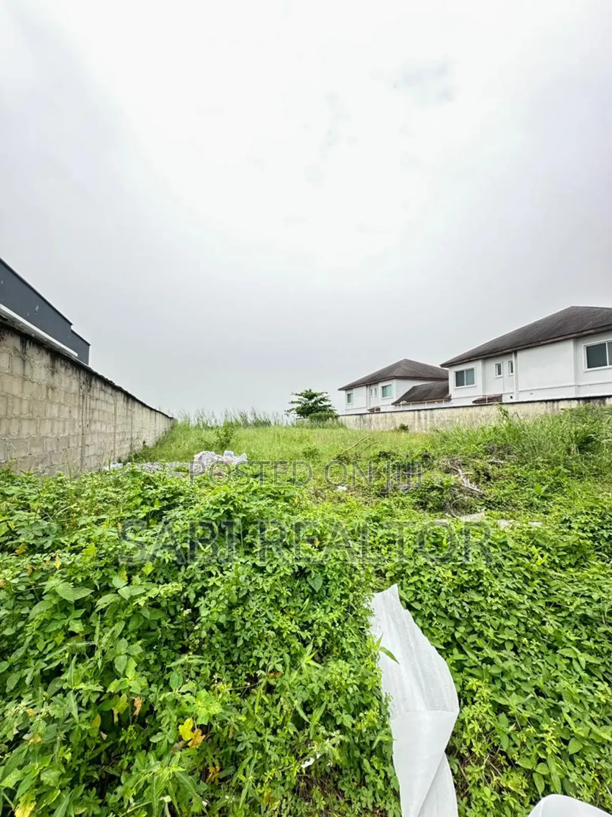 1,700sqm Waterfront Land at VGC Is Out for Immediate Sale in VGC / Ajah