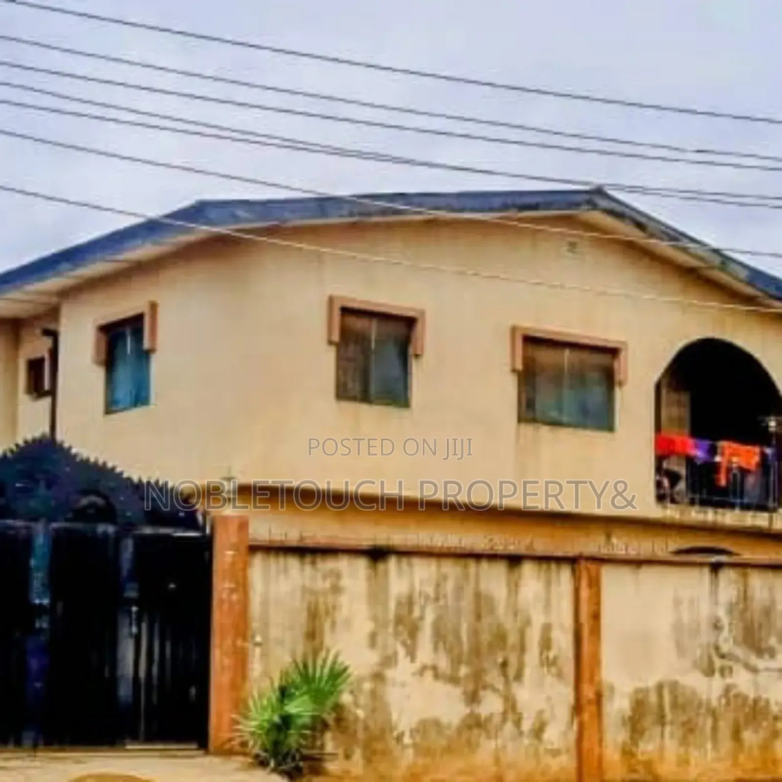 3bdrm Block of Flats in Governors Road, Iseri Olofin for sale in Iseri Olofin