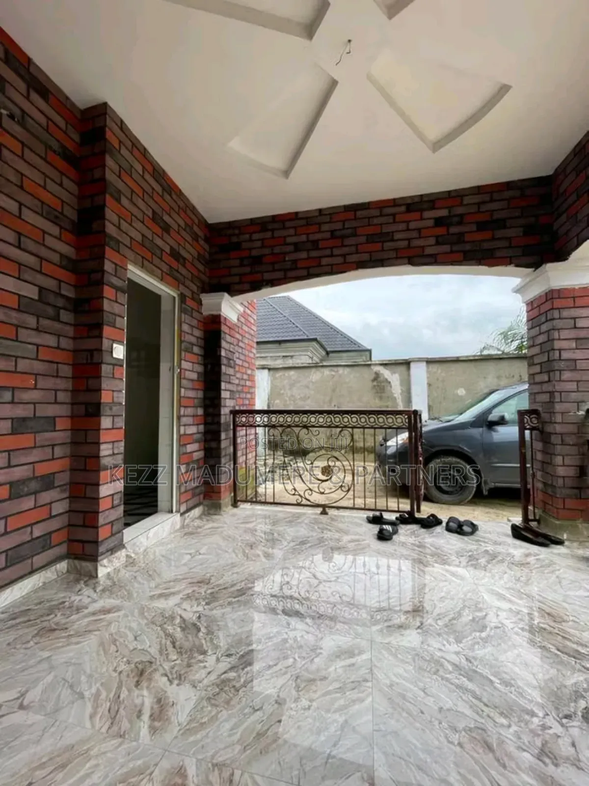 4bdrm Bungalow in Igboetche Road for sale in Port-Harcourt