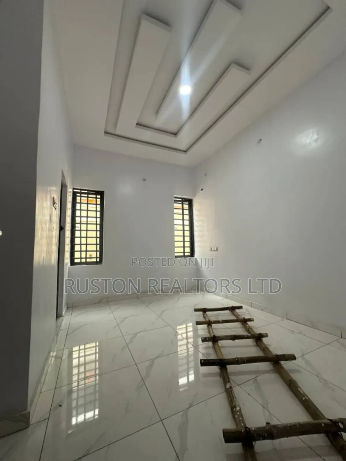 4bdrm Bungalow in Idishin for sale in Idishin