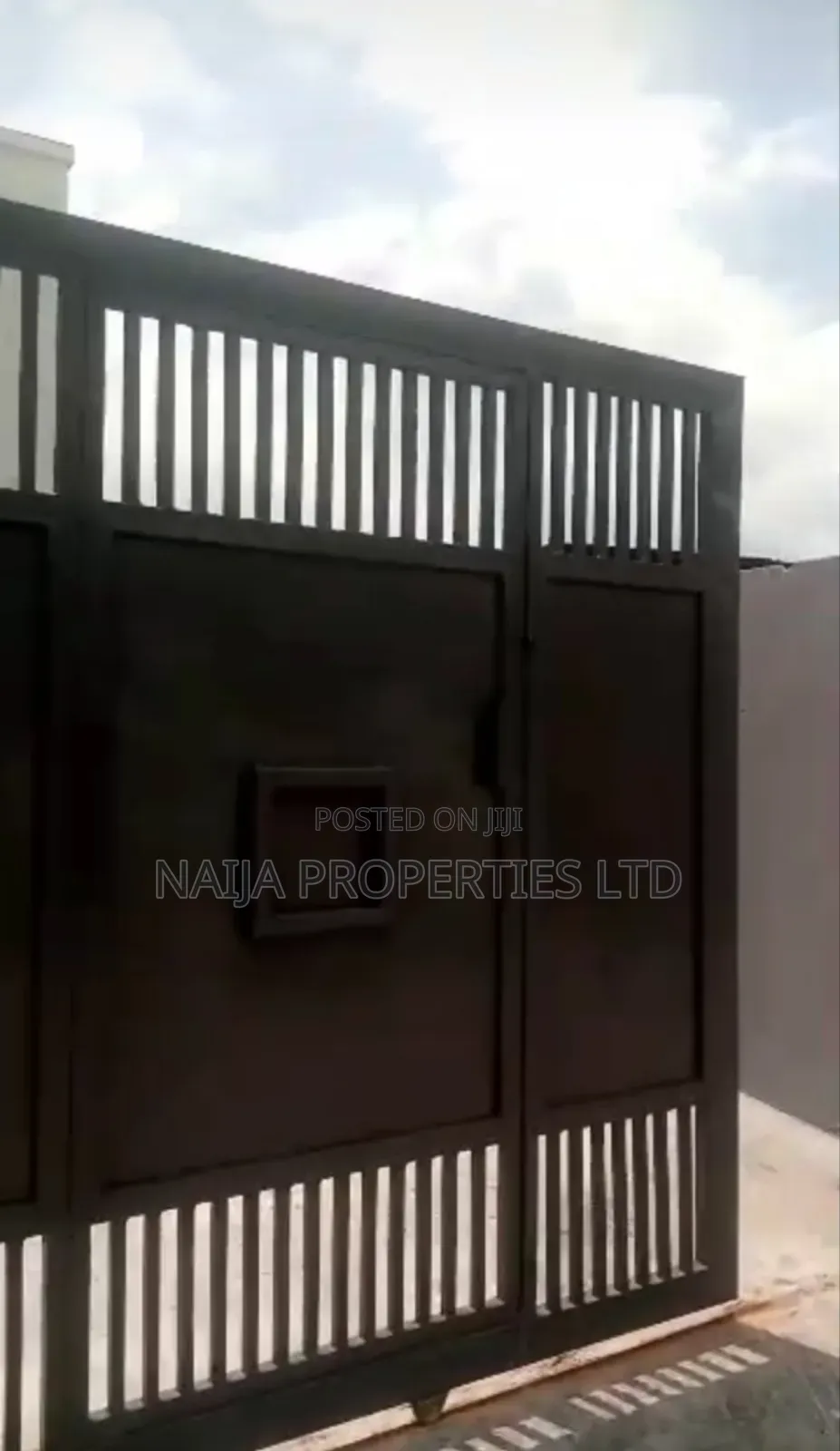 3bdrm Bungalow in Abraham Adesanya, Ajah for sale in Ajah