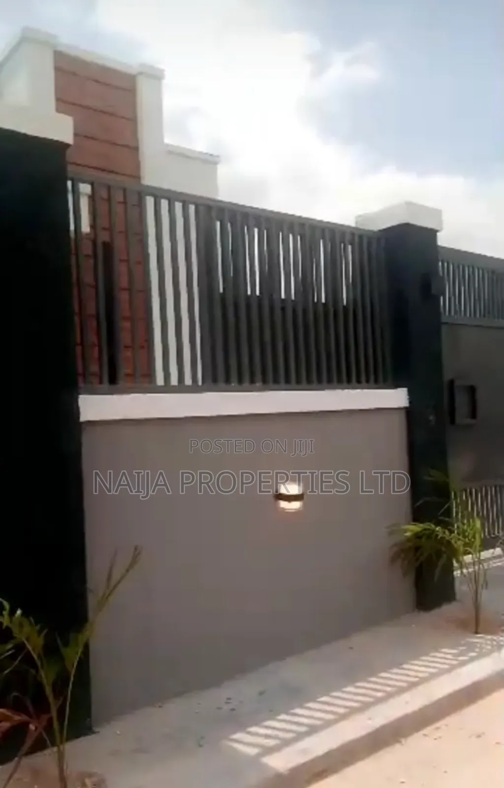 3bdrm Bungalow in Abraham Adesanya, Ajah for sale in Ajah