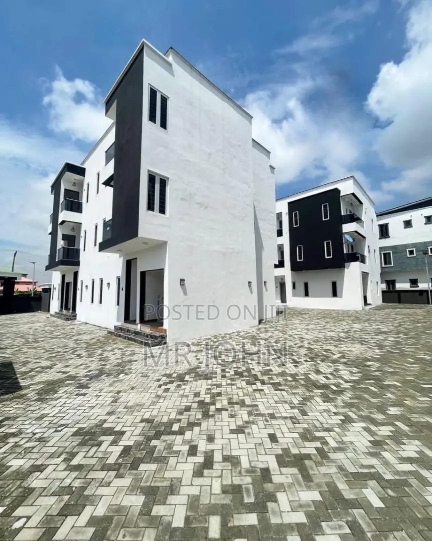 2bdrm Apartment in Mobile Road Ilaje, VGC / Ajah for sale in VGC / Ajah