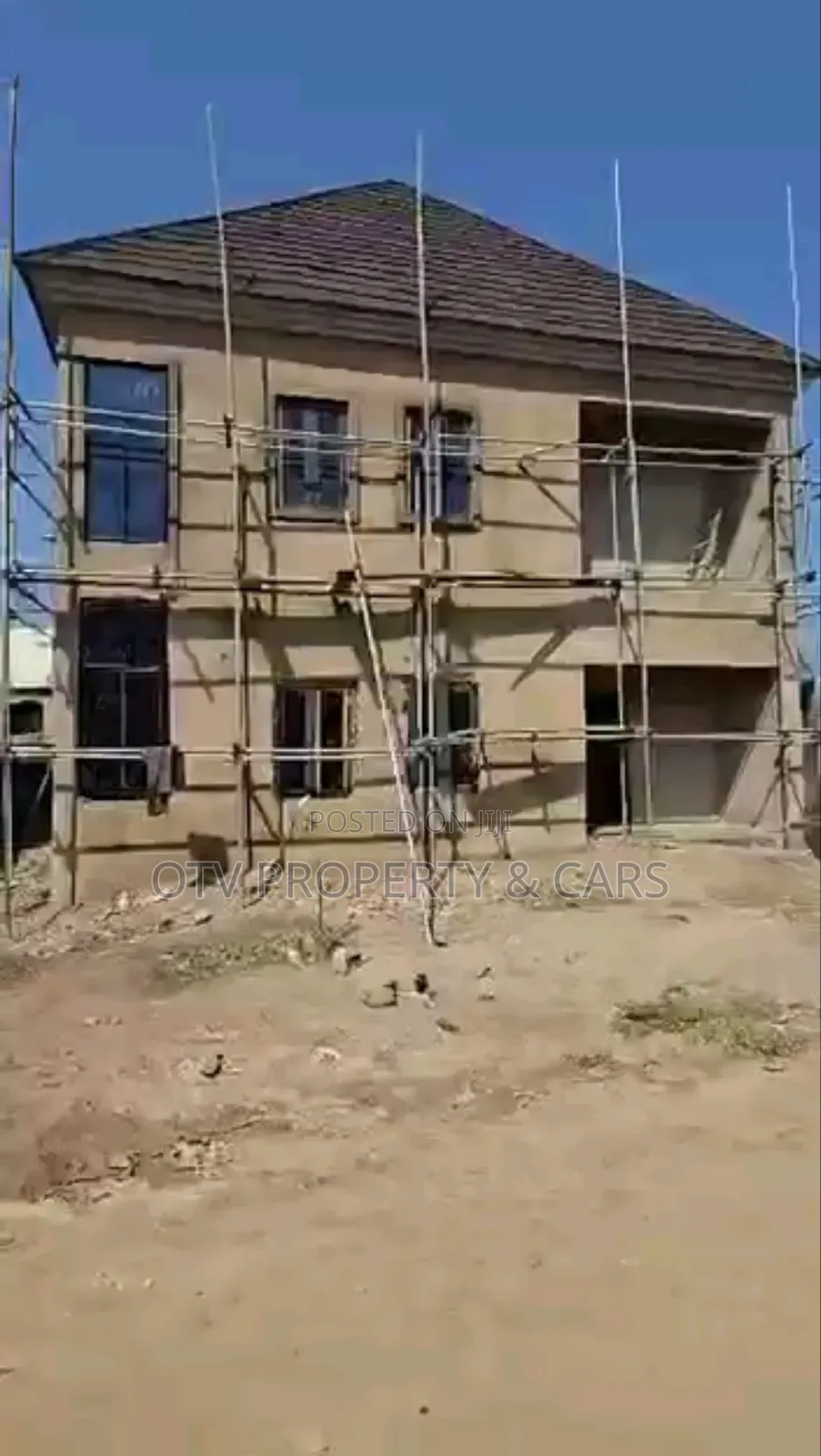 4bdrm Duplex in Lugbe District for sale in Lugbe District