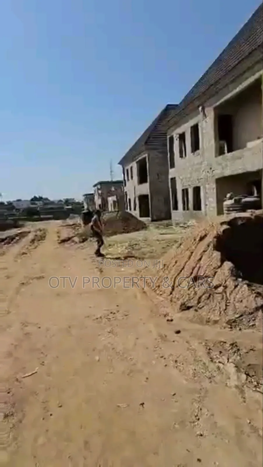 4bdrm Duplex in Lugbe District for sale in Lugbe District