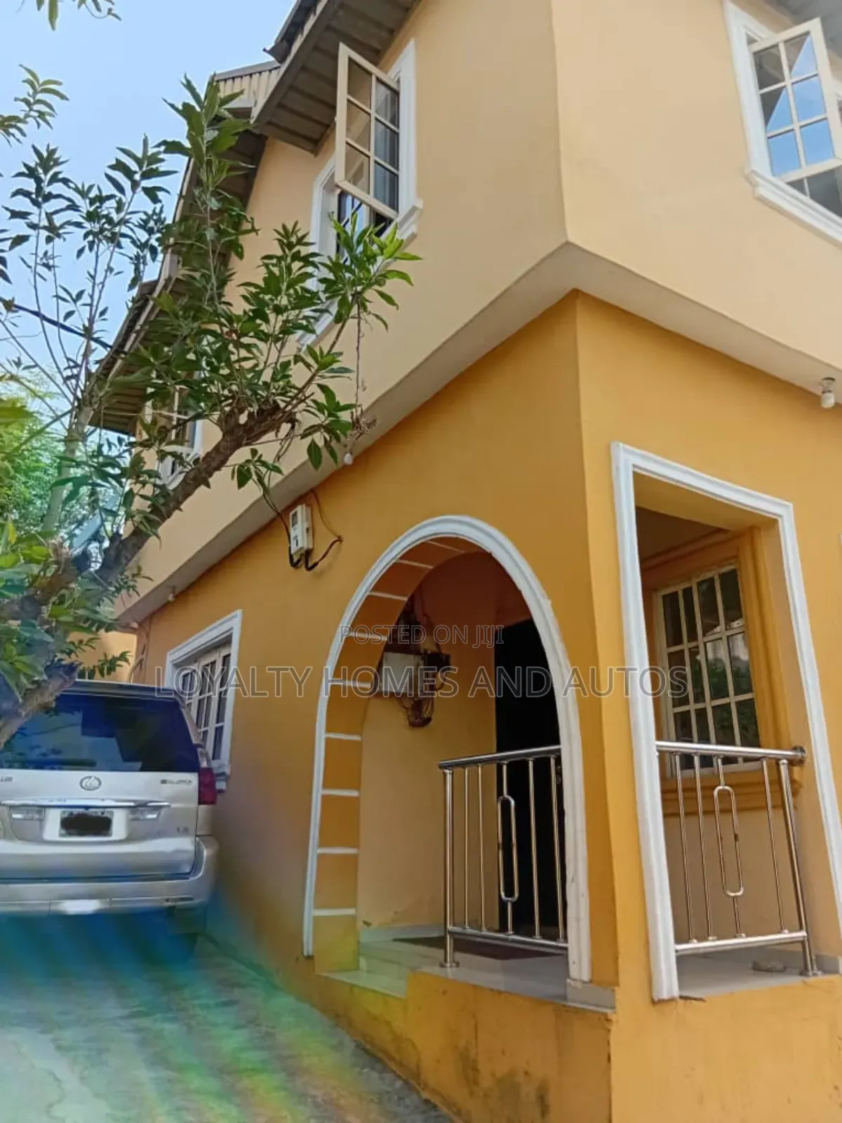 5bdrm Duplex in An Estate At Ogba for sale in Ikeja
