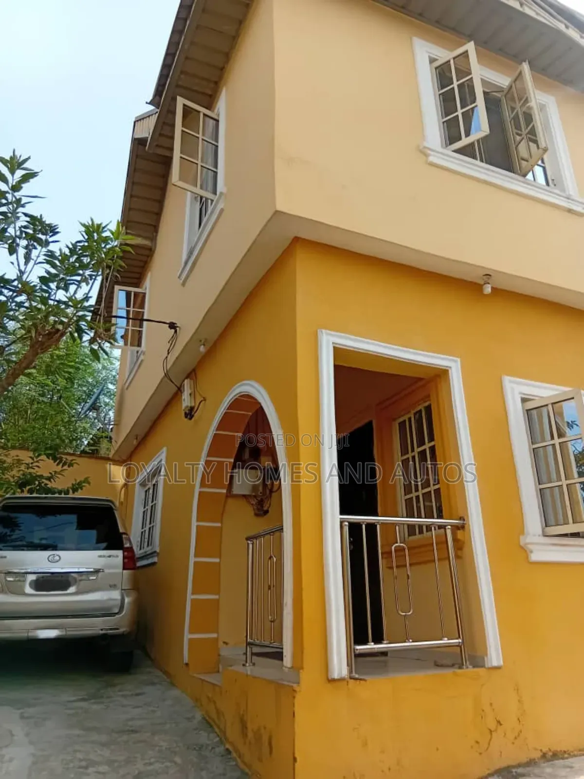 5bdrm Duplex in An Estate At Ogba for sale in Ikeja
