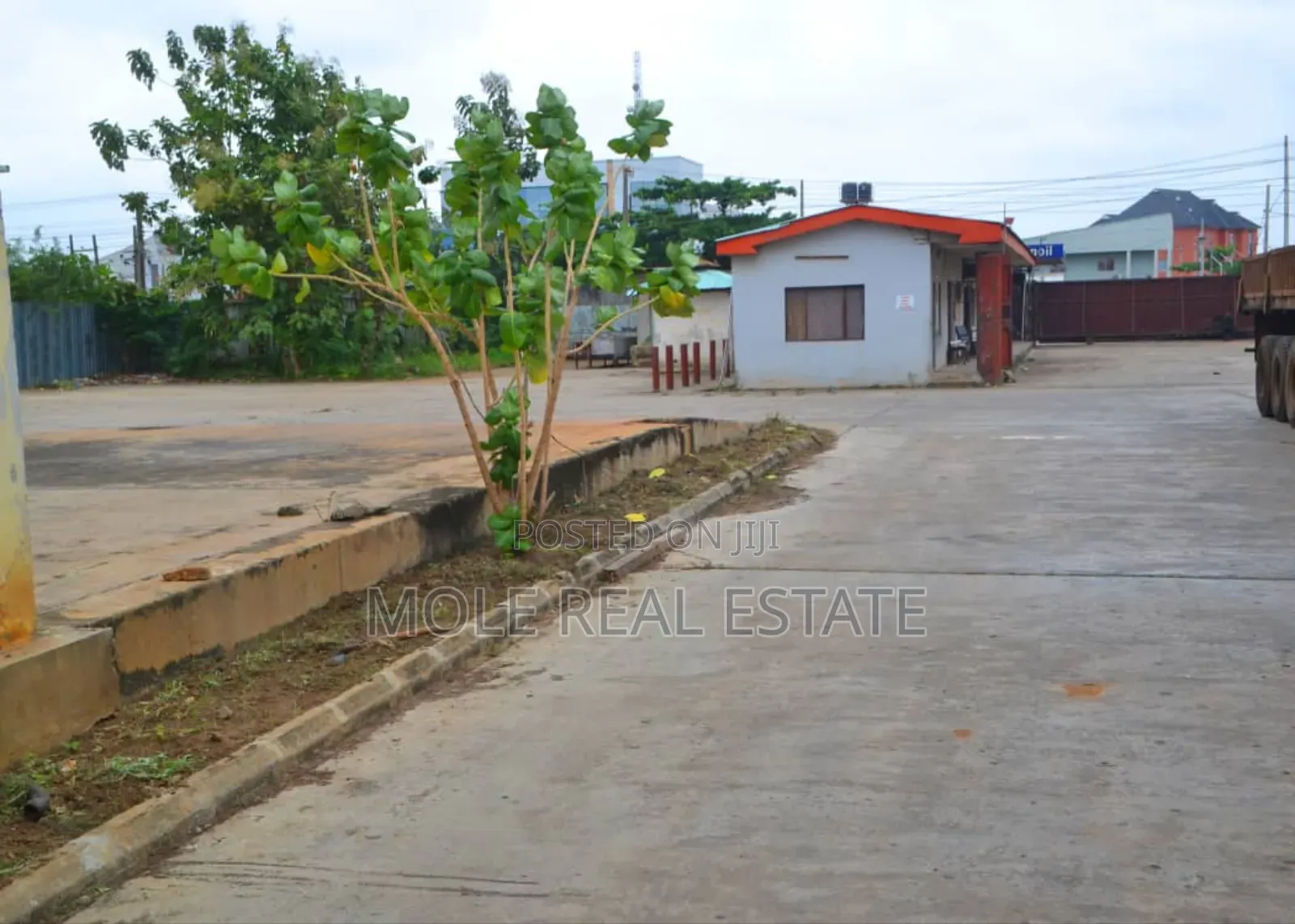 300sqm ( Half Plot) Taylor Bustop Ijegemo New Expressway in Ijegun