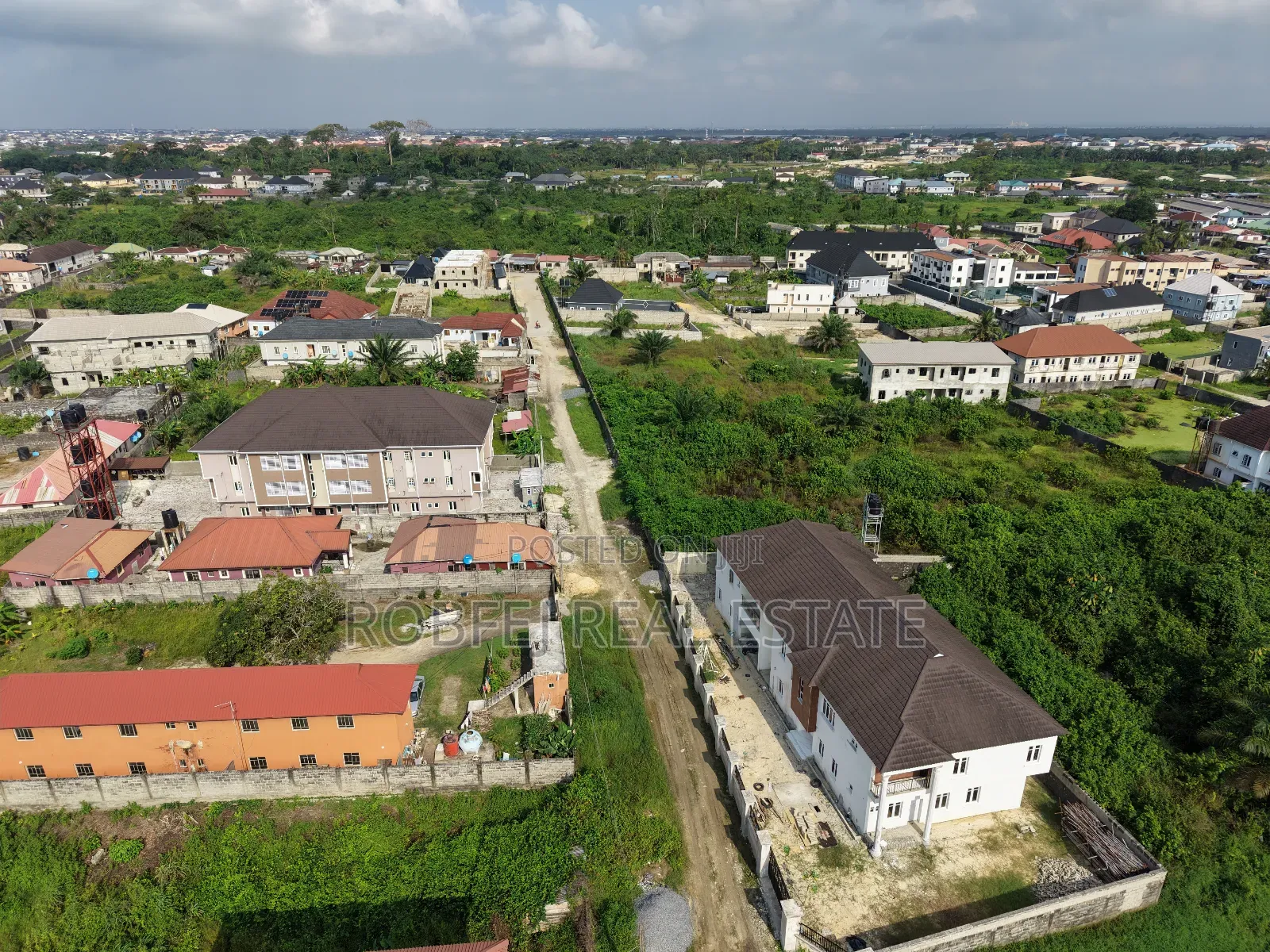 Relocation Sale! in Abijo