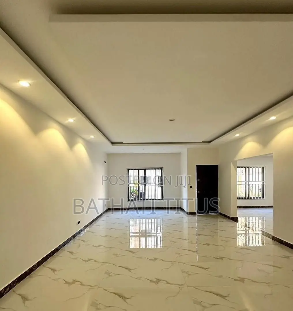 5bdrm Duplex in Jahi for sale in Jahi