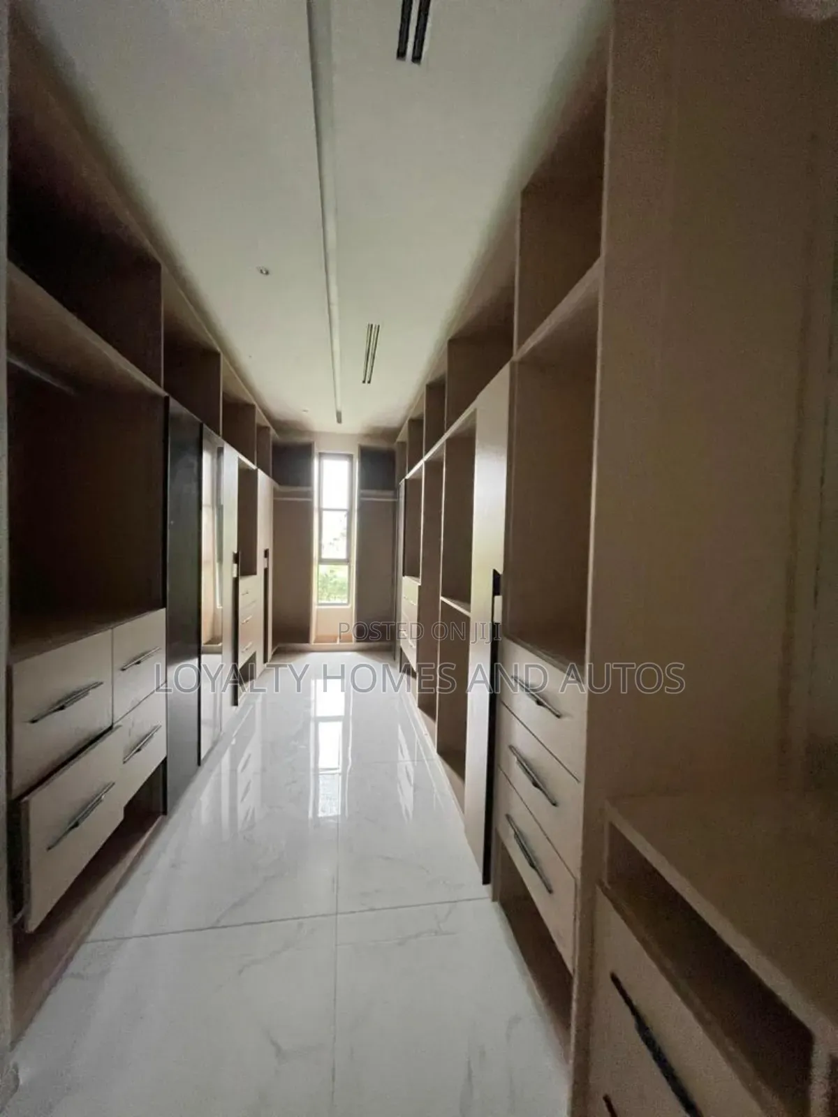 Furnished 5bdrm Mansion in Banana Island Ikoyi for sale in Banana Island