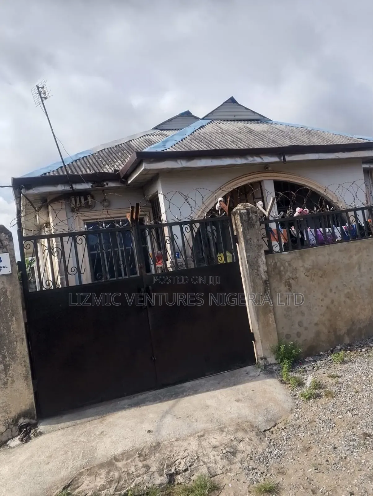 2bdrm Bungalow in Aradagun, Ajido for sale in Ajido