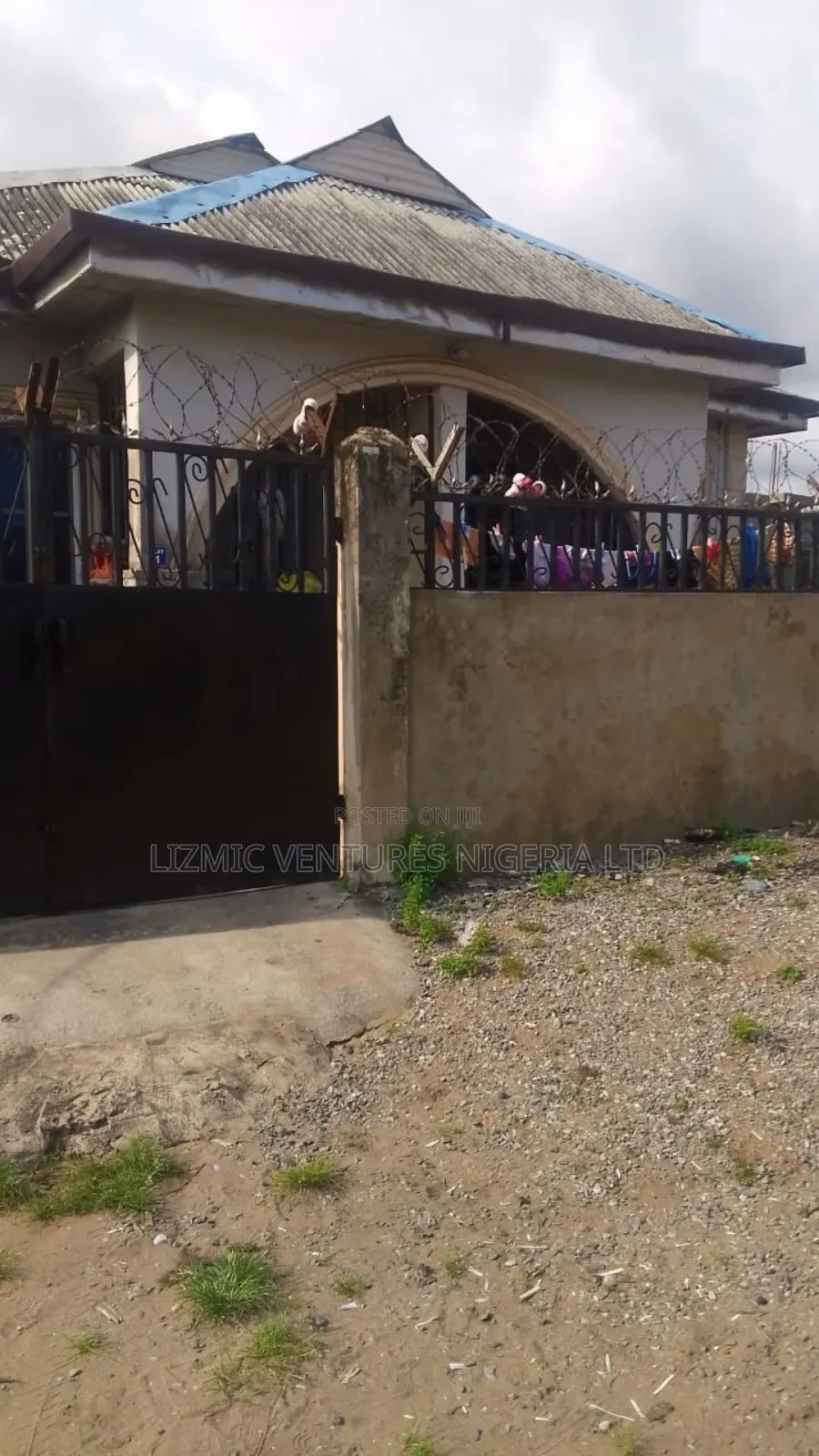 2bdrm Bungalow in Aradagun, Ajido for sale in Ajido