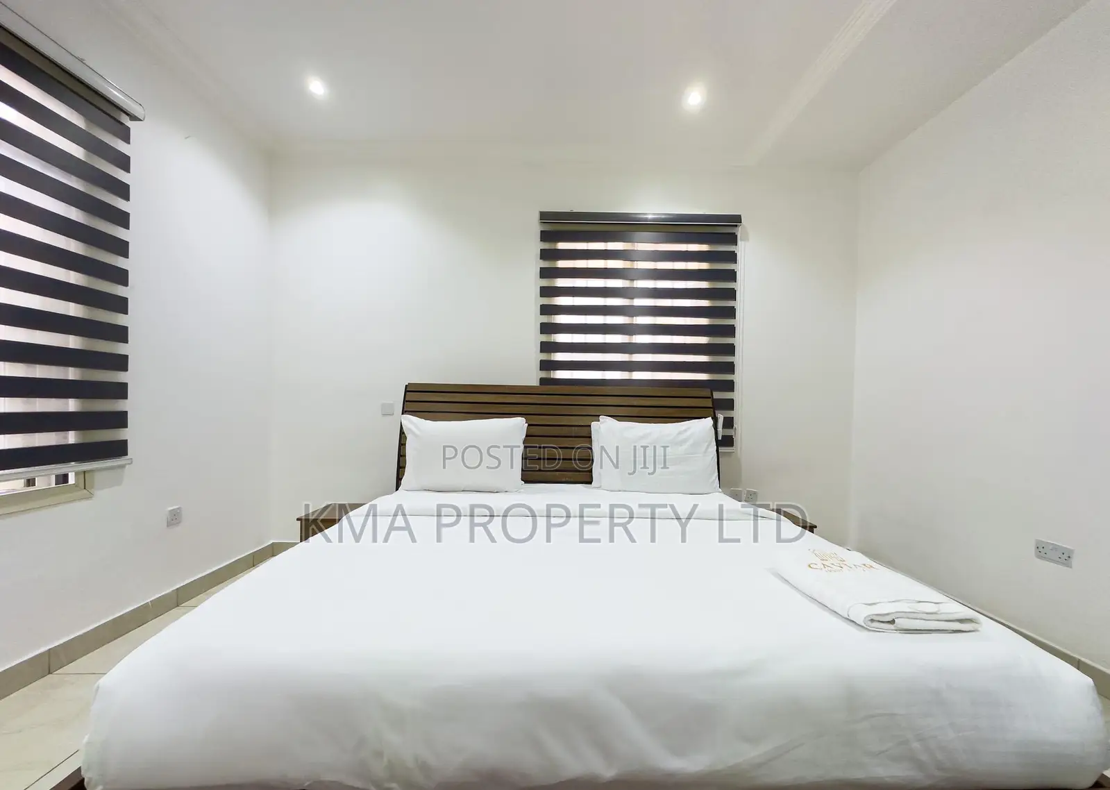 Luxurious 2 Bedroom Apartment With Snooker in Lekki Phase 1