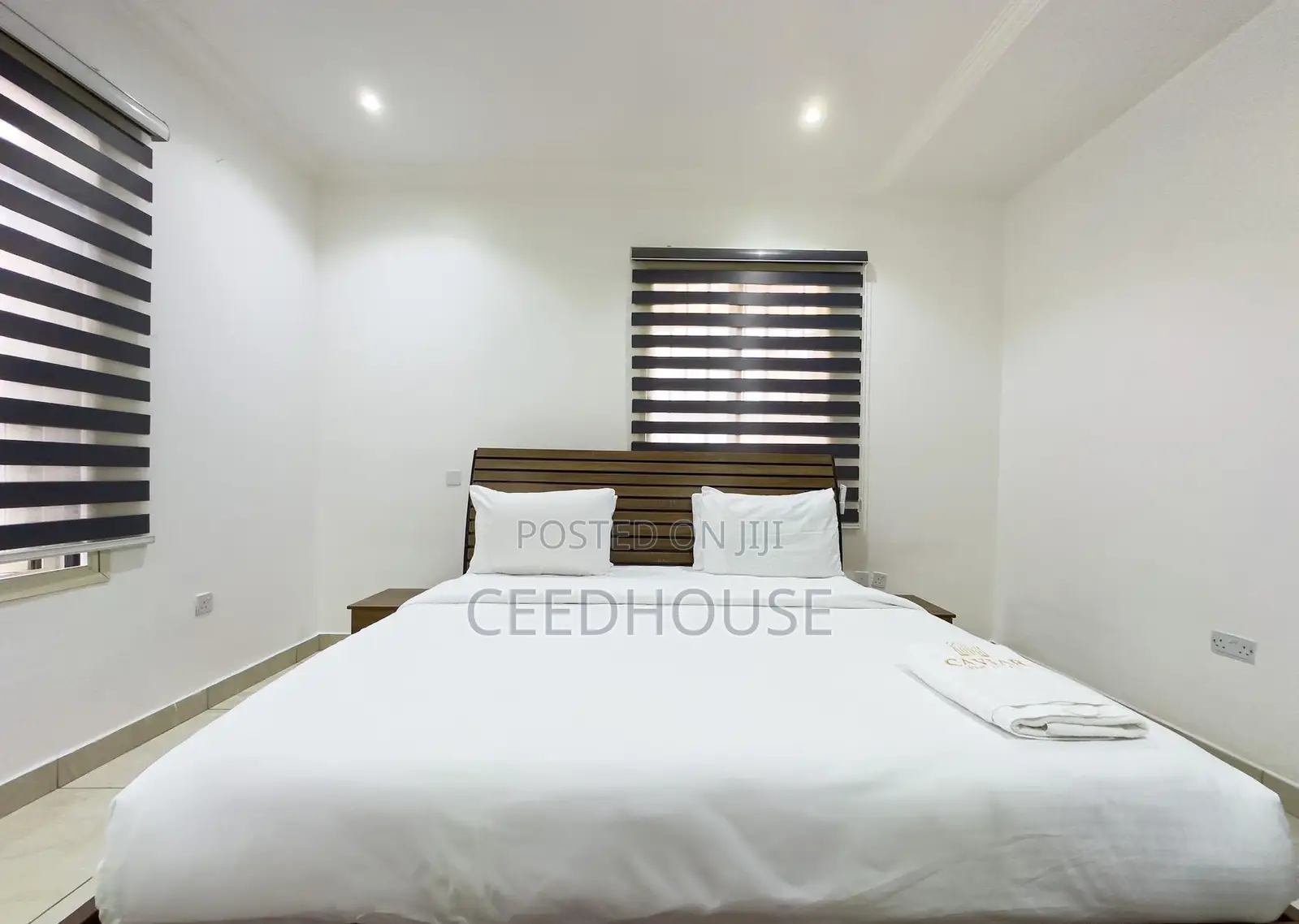 Luxurious 2 Bedroom Apartment With Snooker in Lekki Phase 1