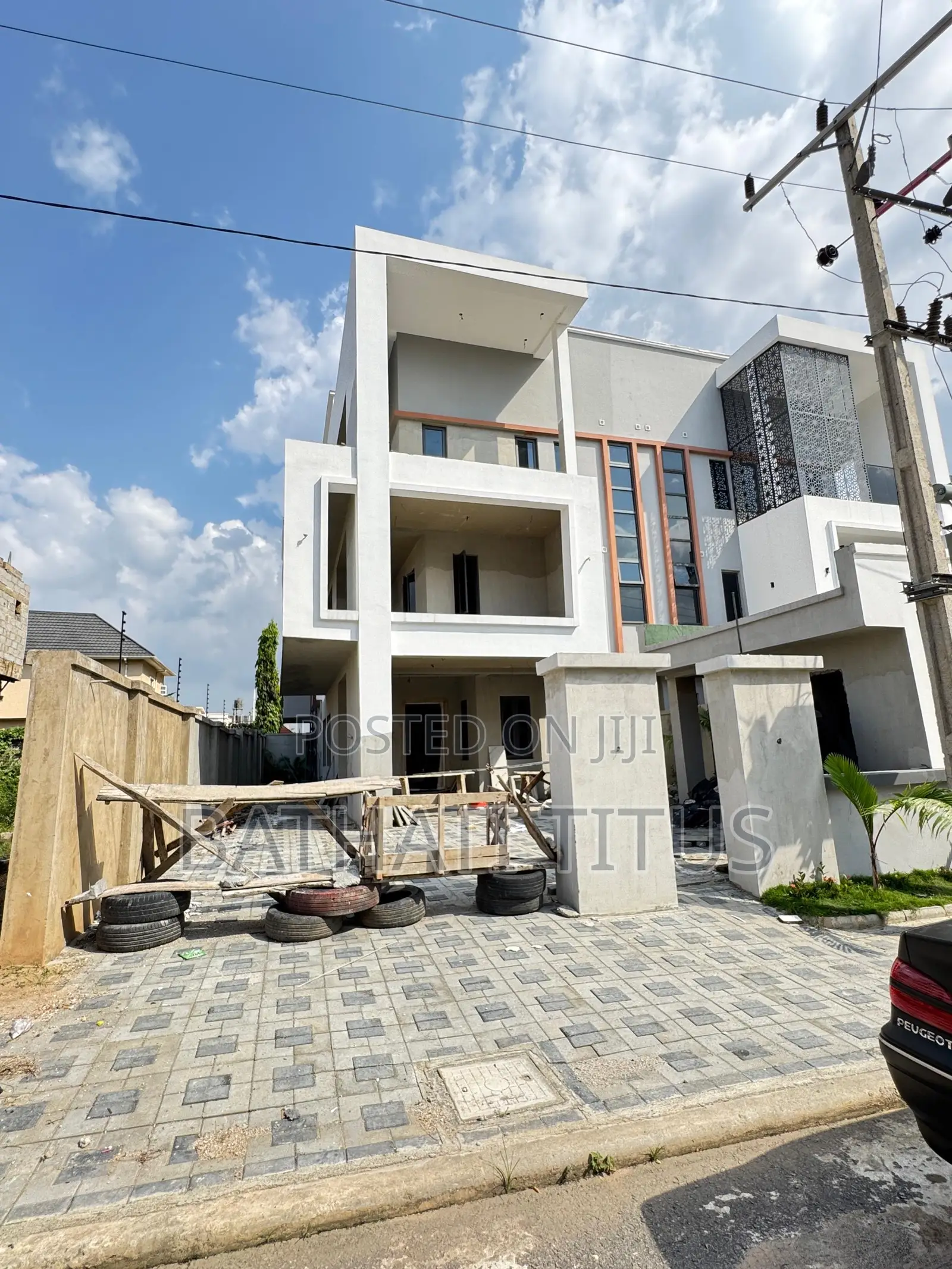7bdrm Duplex in Jahi for sale in Jahi