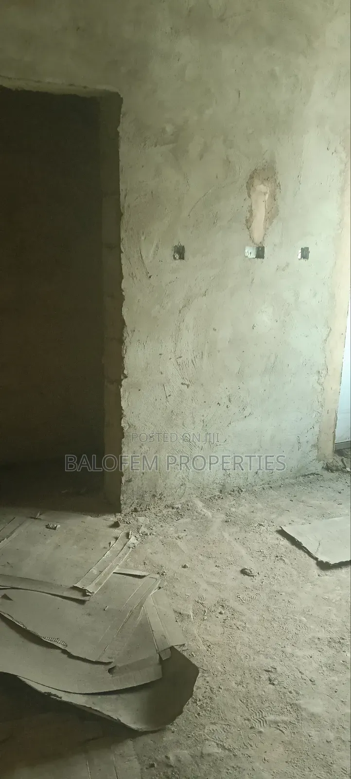 3bdrm Block of Flats in Balofem Properties &, Obafemi-Owode for sale in Obafemi-Owode