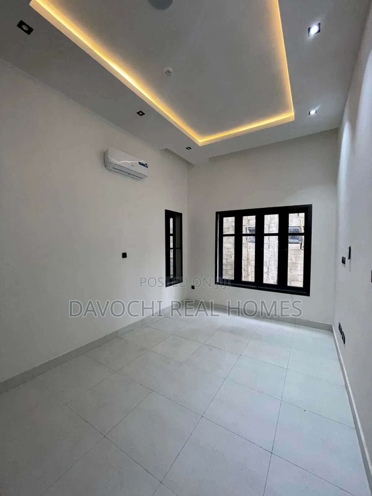 2bdrm Apartment in Lekki Phase One for rent in Lekki