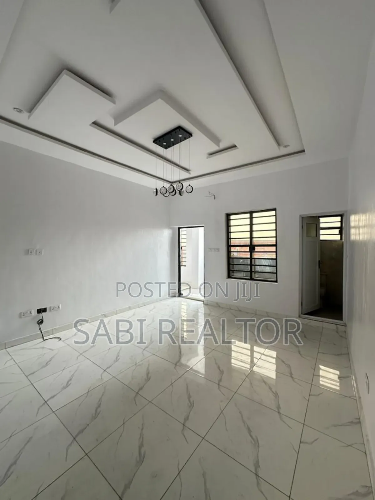 Furnished 3bdrm Apartment in Surulere, Lagos for sale in Surulere