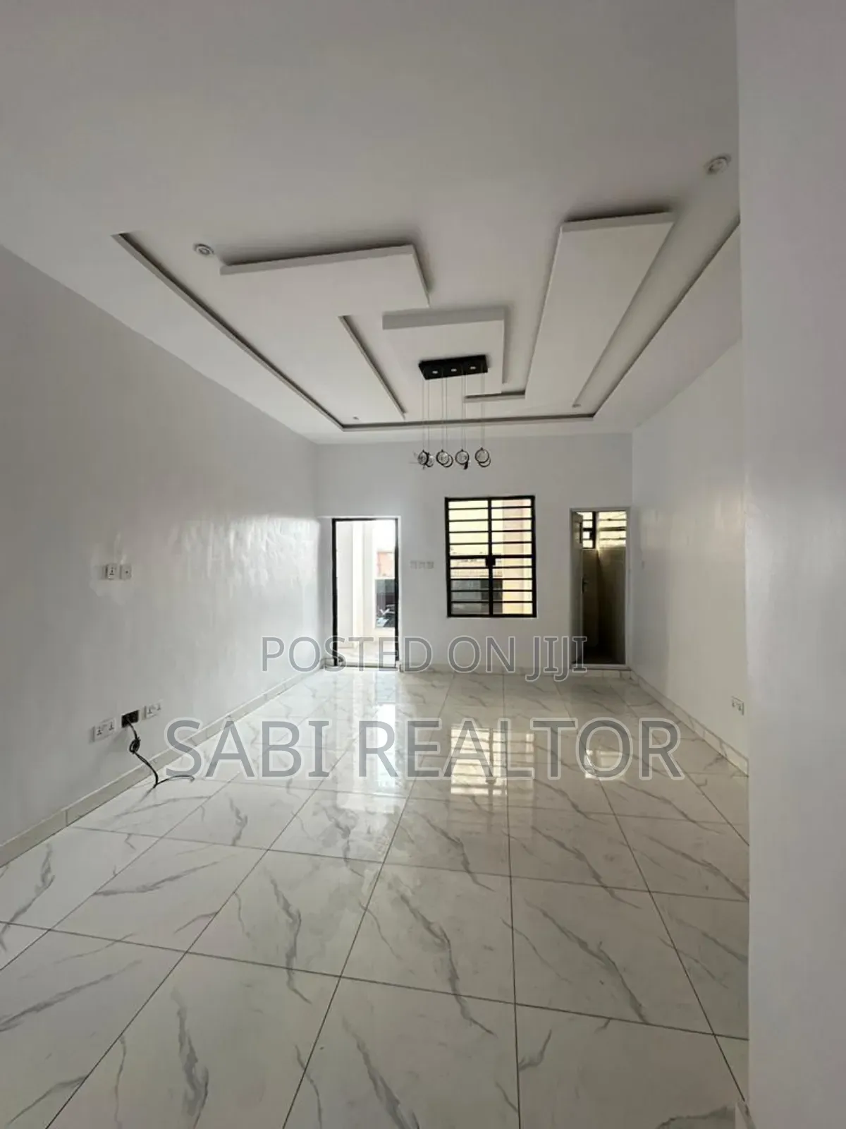 Furnished 3bdrm Apartment in Surulere, Lagos for sale in Surulere