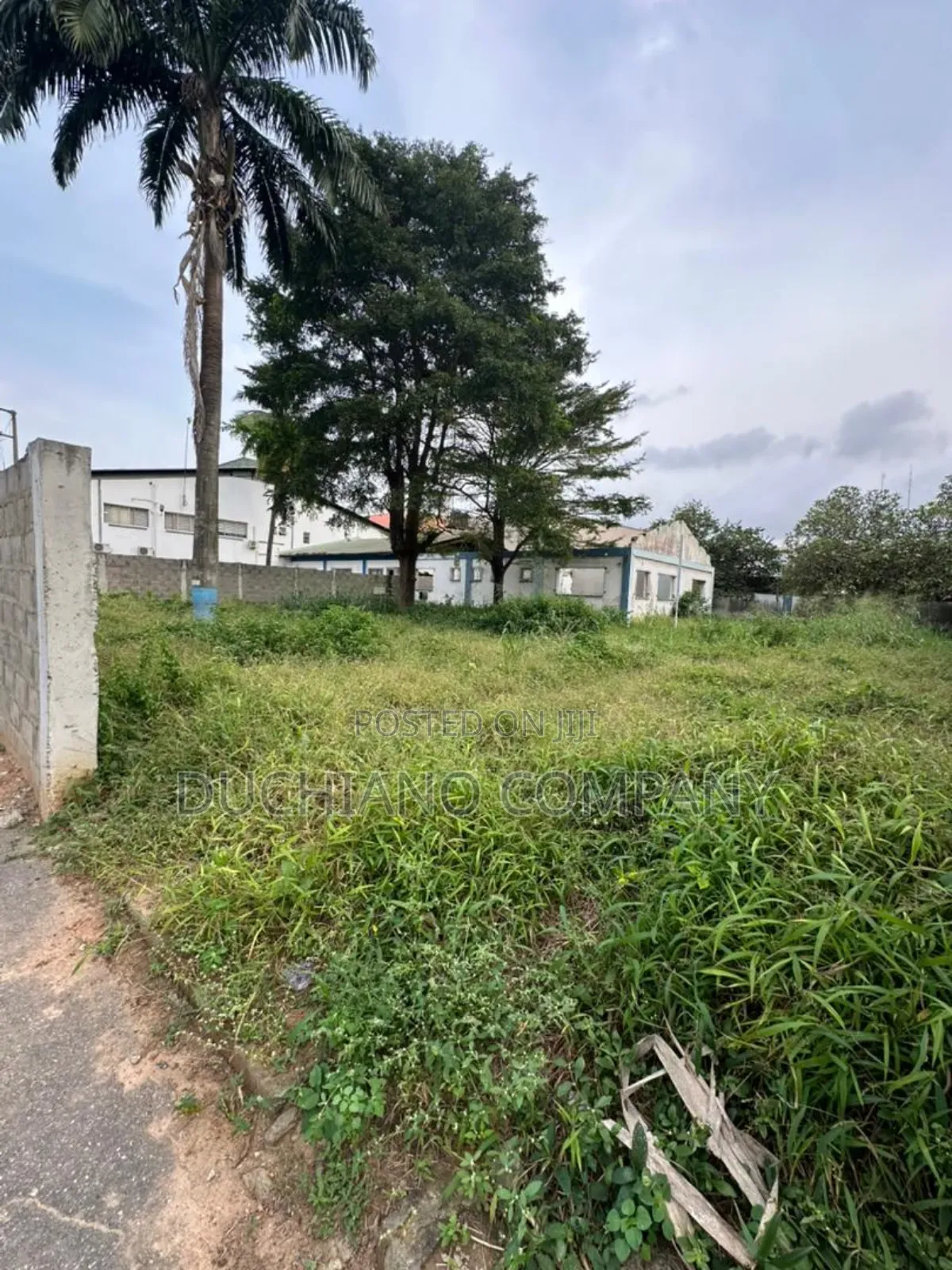 2,009 SQM on Lateef Jakande Road, Ikeja in Agidingbi