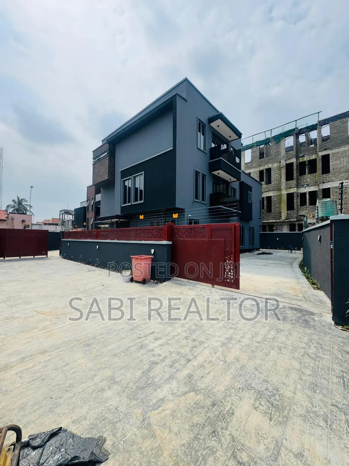 Furnished 5bdrm Duplex in Ikeja for sale in Ikeja