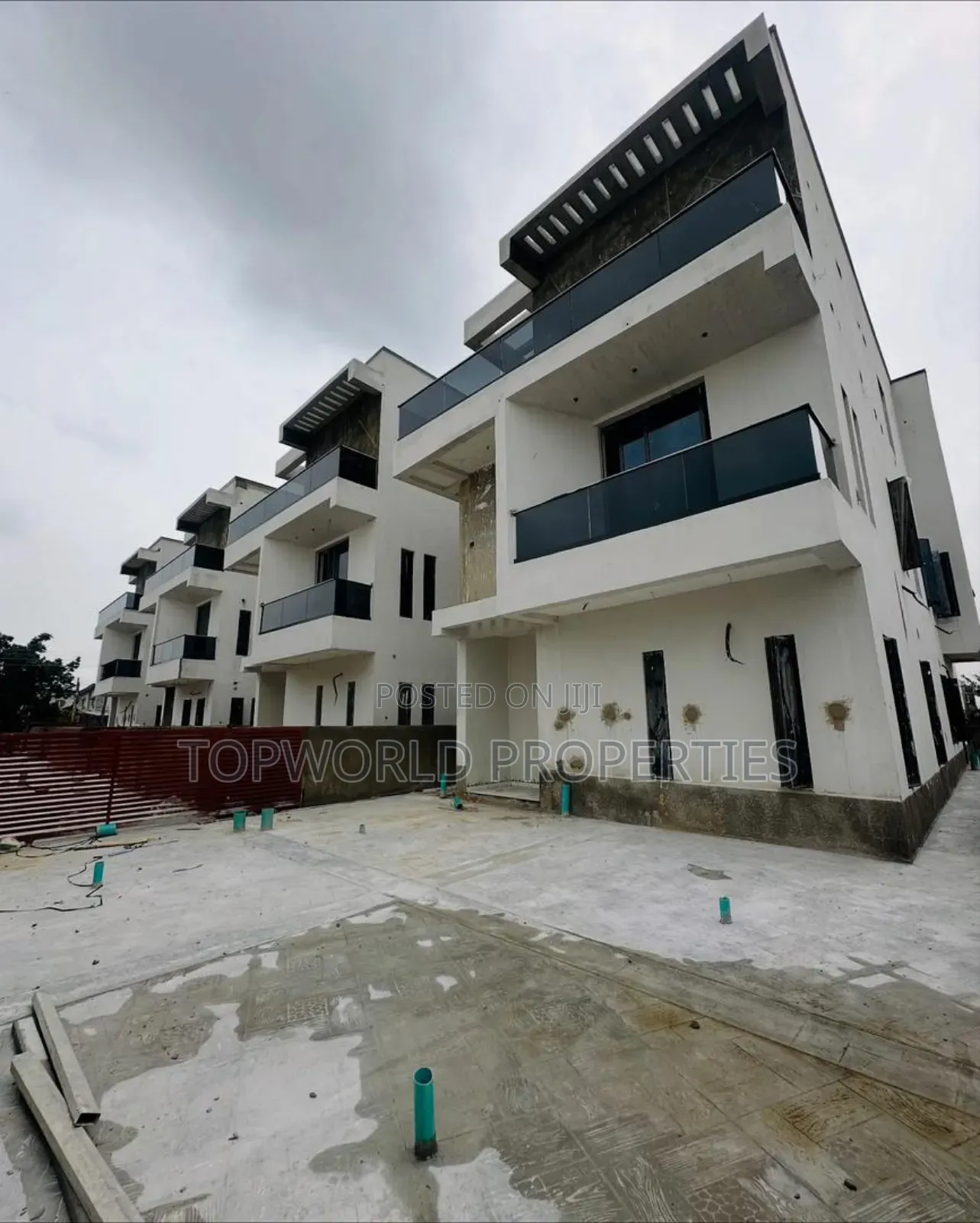 5bdrm Duplex in Omole Phase 1 for sale in Agidingbi
