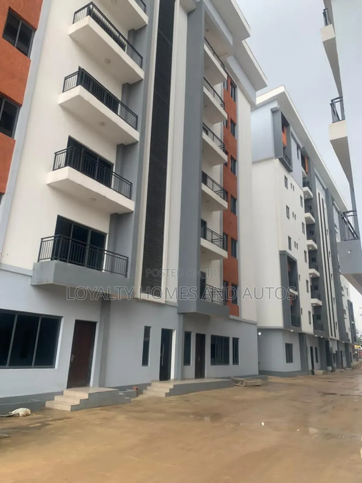 3bdrm Block of Flats in Alausa Ikeja Lagos for sale in Ikeja