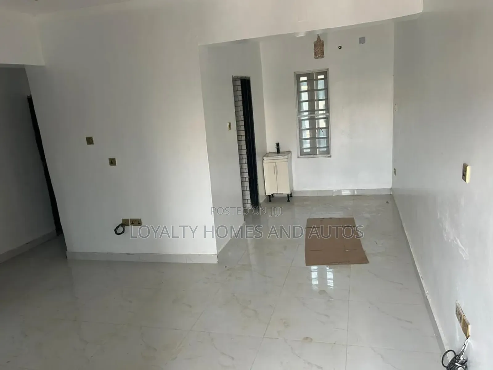 2bdrm Block of Flats in Alagbole Via Ojodu for sale in Yakoyo/Alagbole