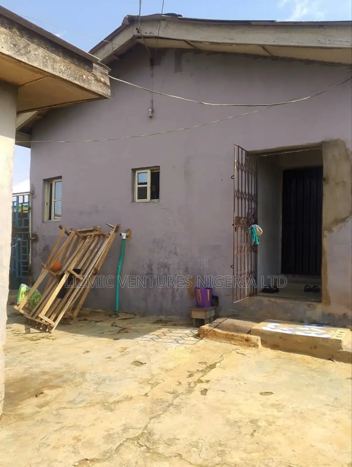 2bdrm Bungalow in Isuti Rd, Igando / Ikotun/Igando for sale in Igando / Ikotun/Igando