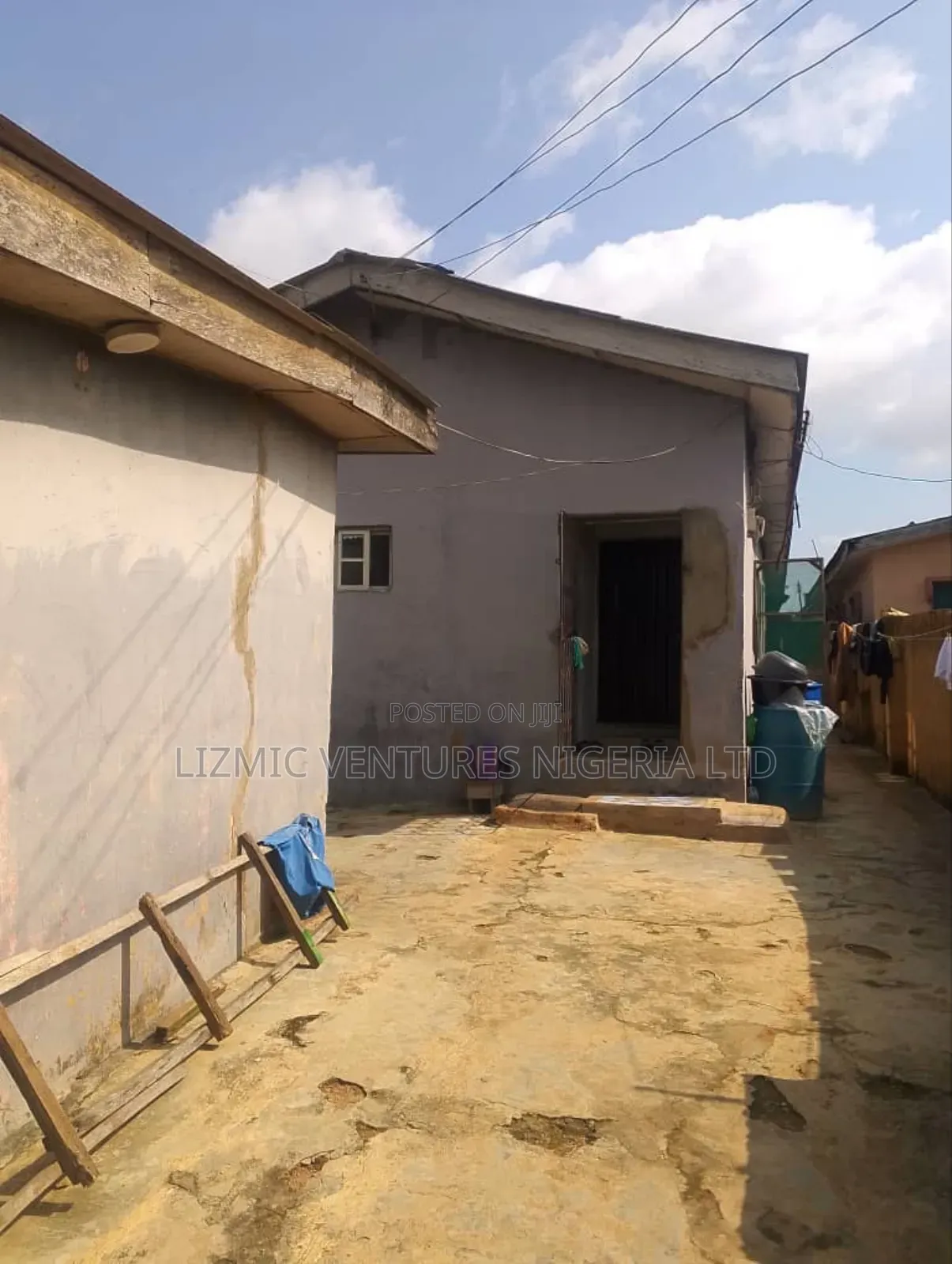 2bdrm Bungalow in Isuti Rd, Igando / Ikotun/Igando for sale in Igando / Ikotun/Igando