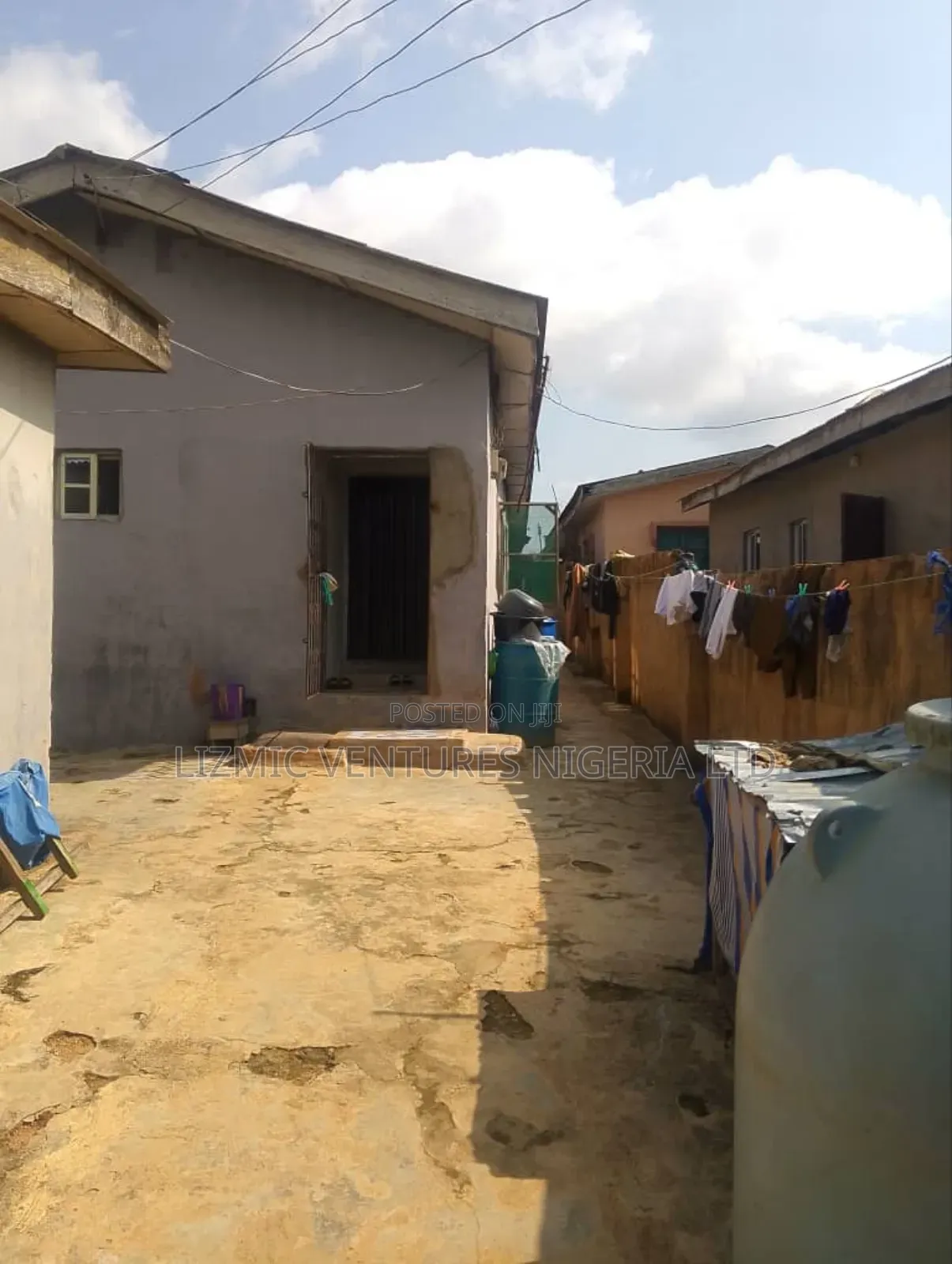 2bdrm Bungalow in Isuti Rd, Igando / Ikotun/Igando for sale in Igando / Ikotun/Igando