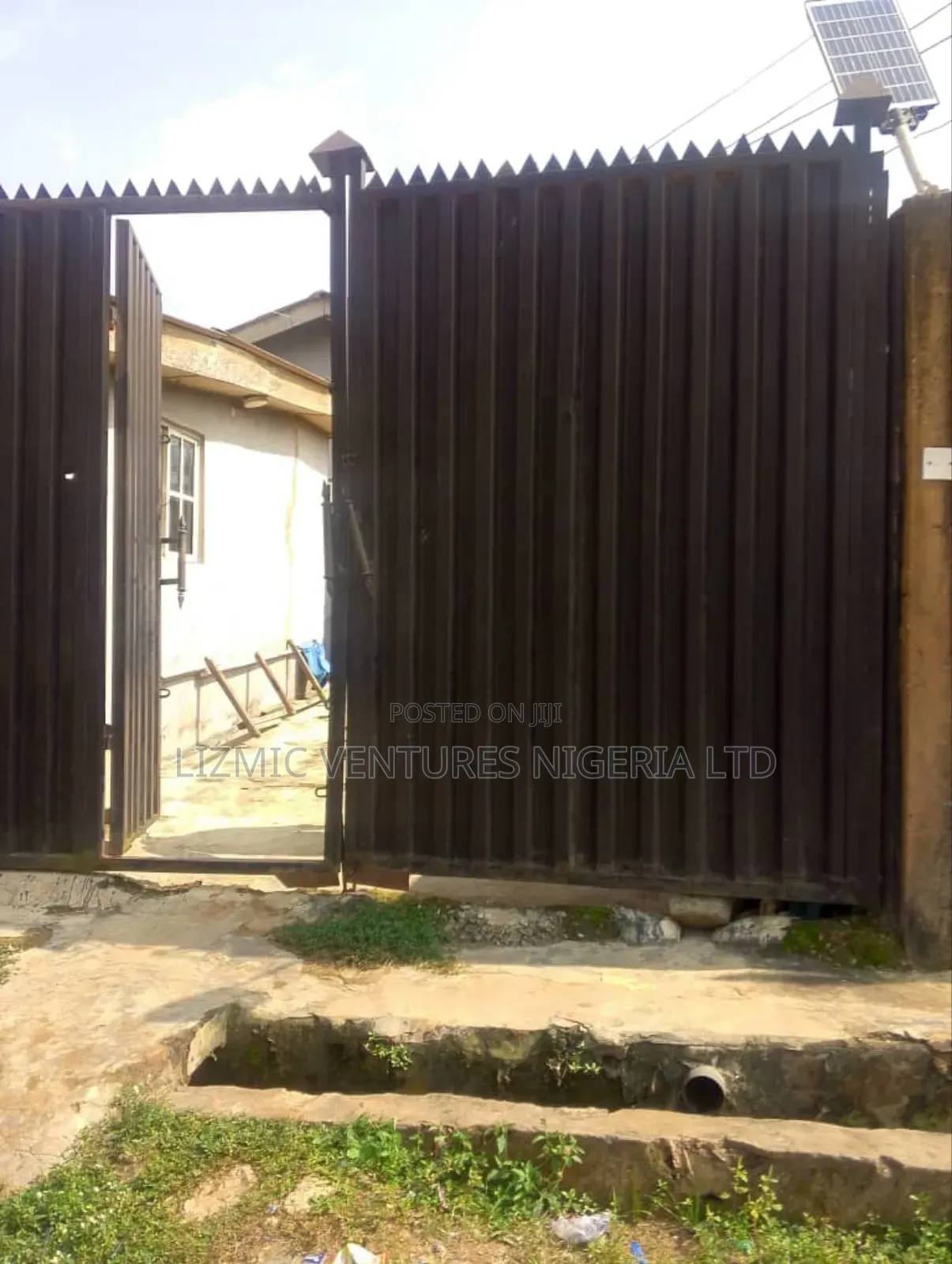 2bdrm Bungalow in Isuti Rd, Igando / Ikotun/Igando for sale in Igando / Ikotun/Igando