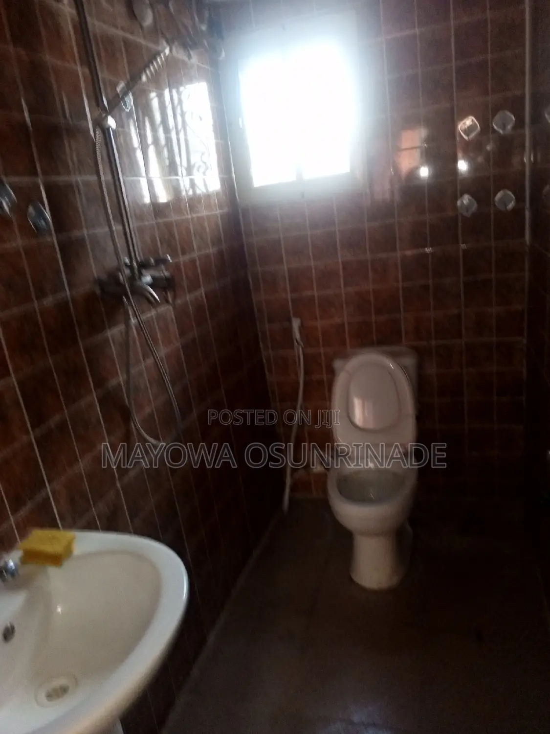 3bdrm Apartment in Ologuneru for rent in Ologuneru