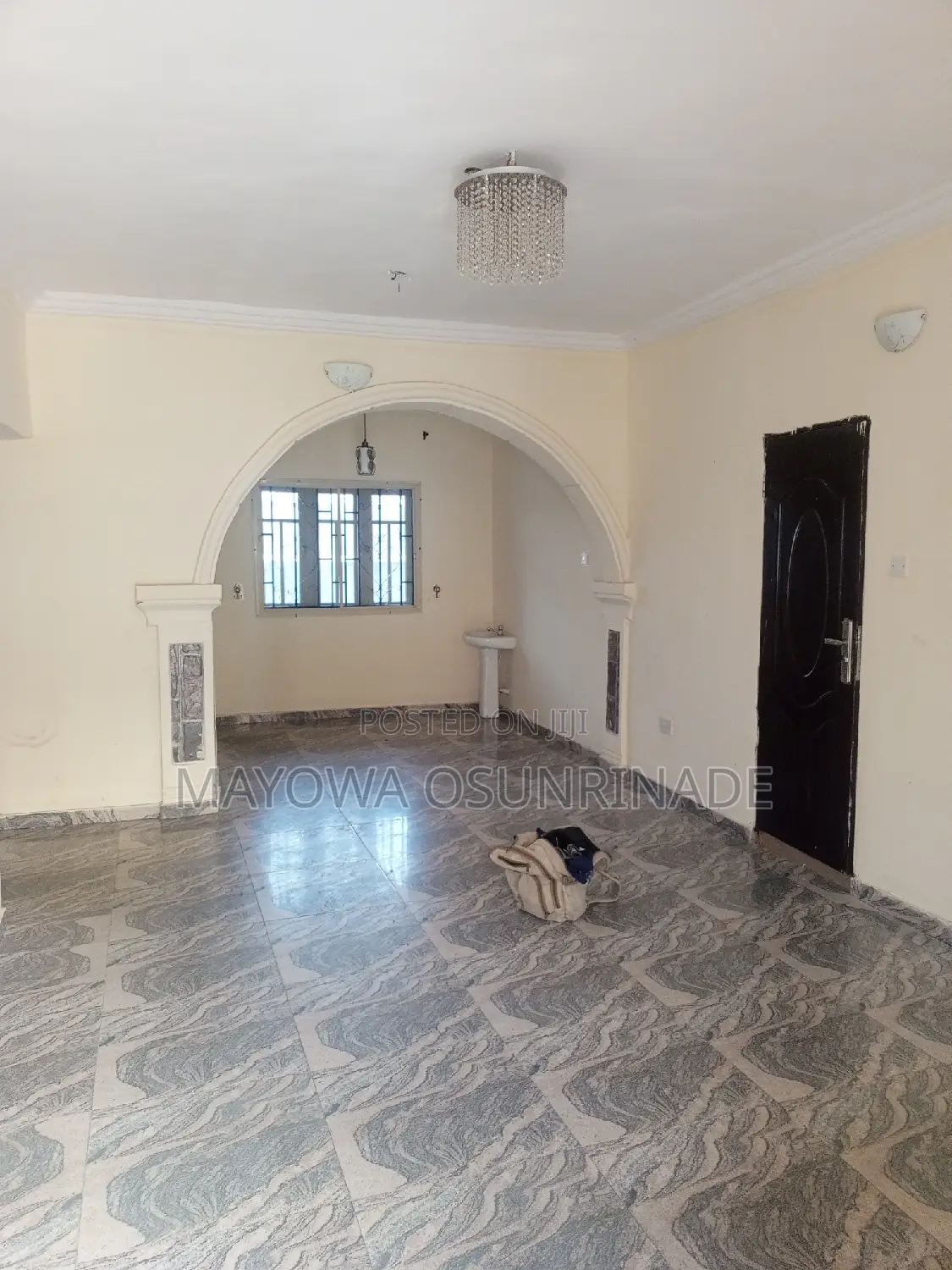 3bdrm Apartment in Ologuneru for rent in Ologuneru
