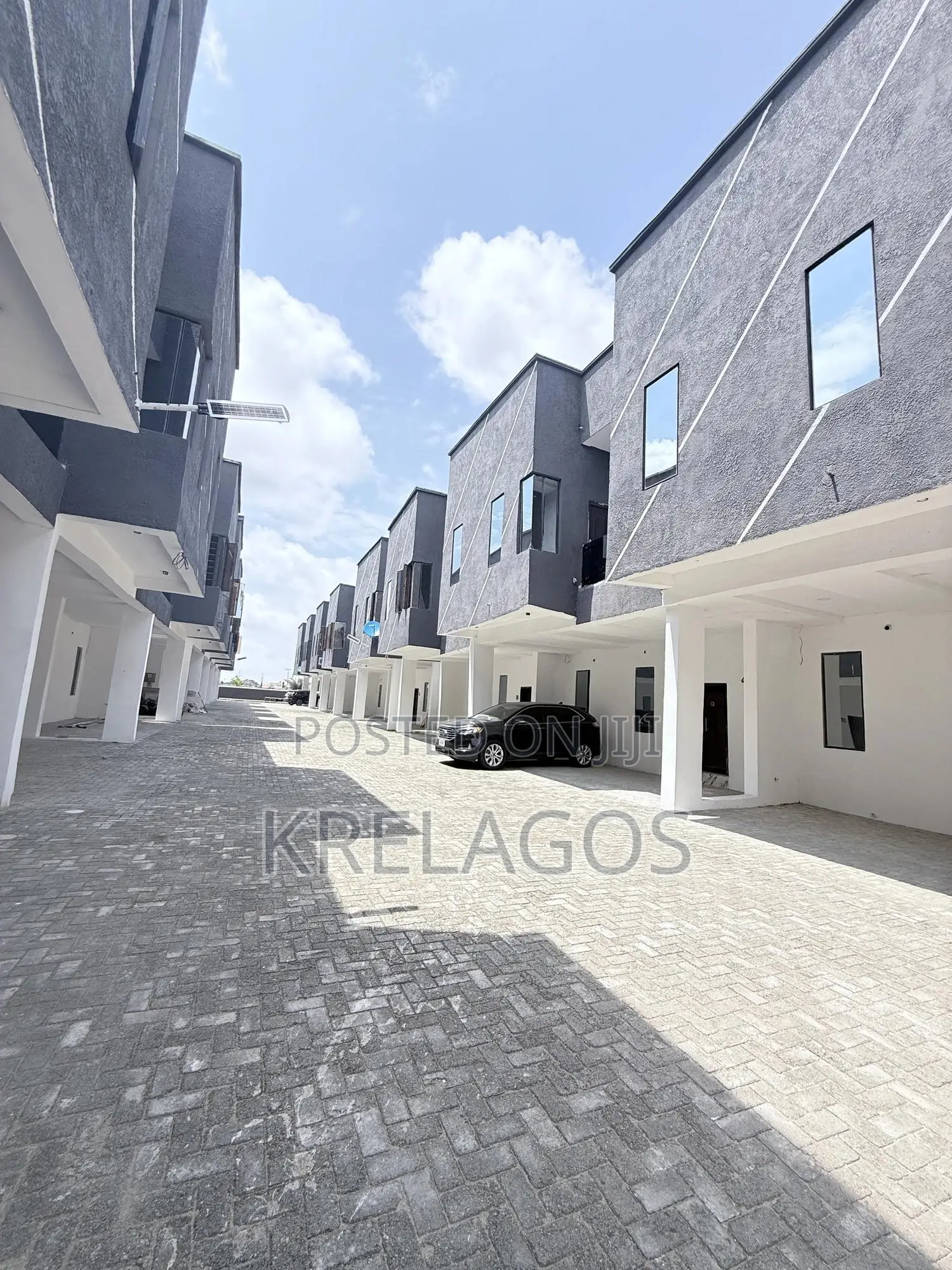 4bdrm Duplex in Abraham Adesanya Estate for sale in Abraham Adesanya Estate