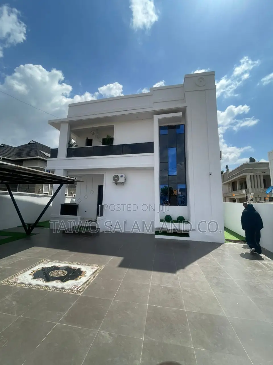 Furnished 4bdrm Duplex in Jericho for sale in Jericho
