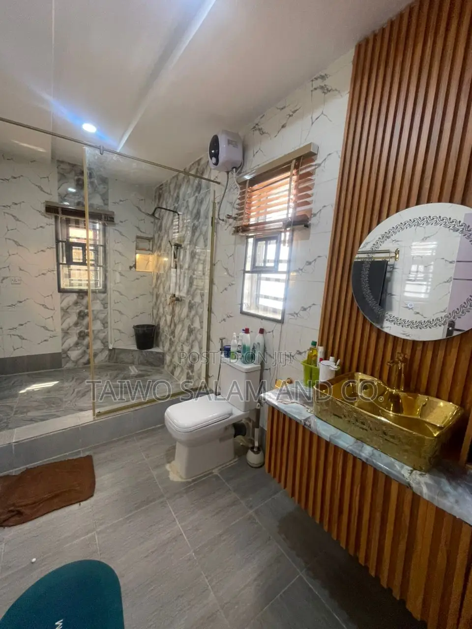 Furnished 4bdrm Duplex in Jericho for sale in Jericho
