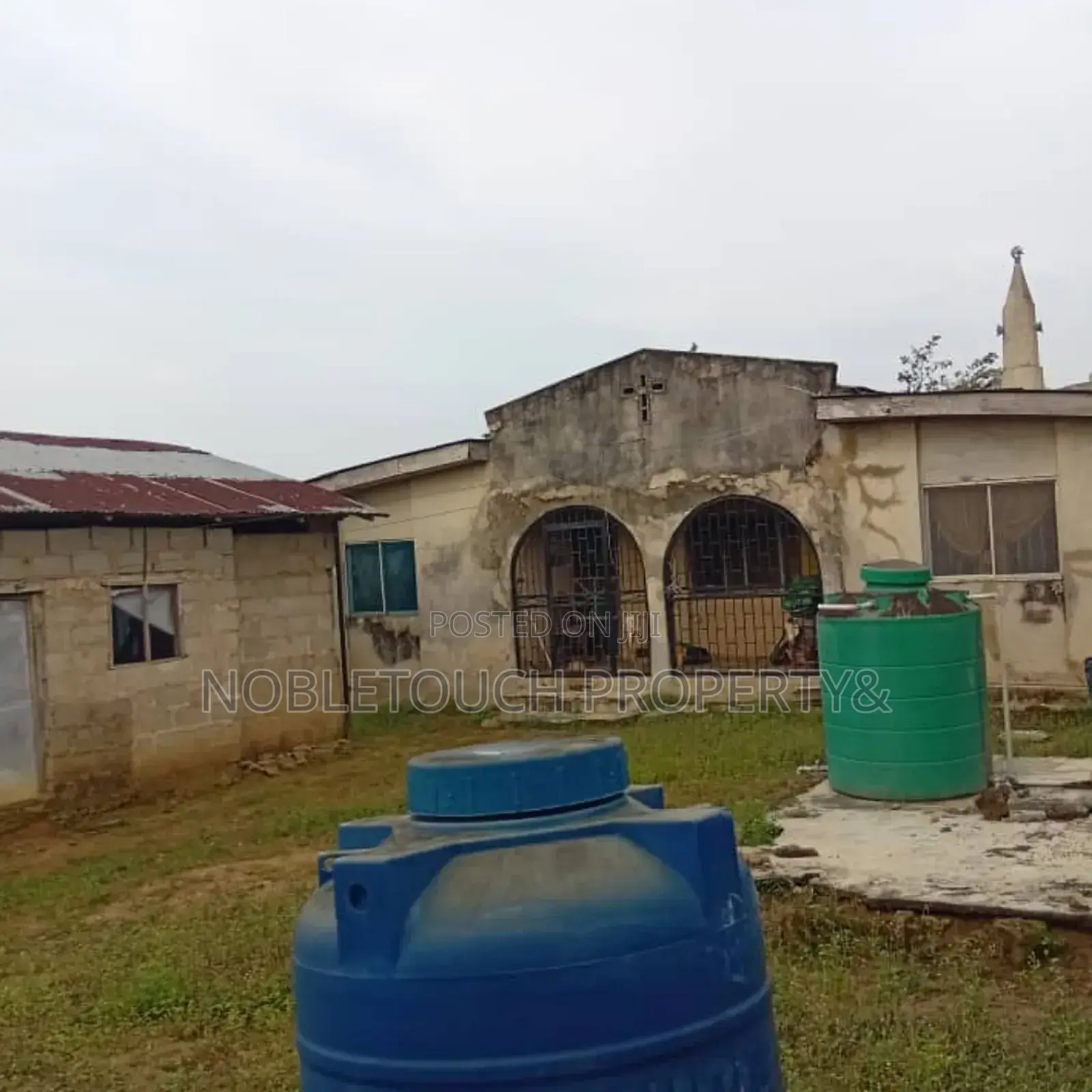 3bdrm Bungalow in Ijegun Ikotun Lagos for sale in Ijegun