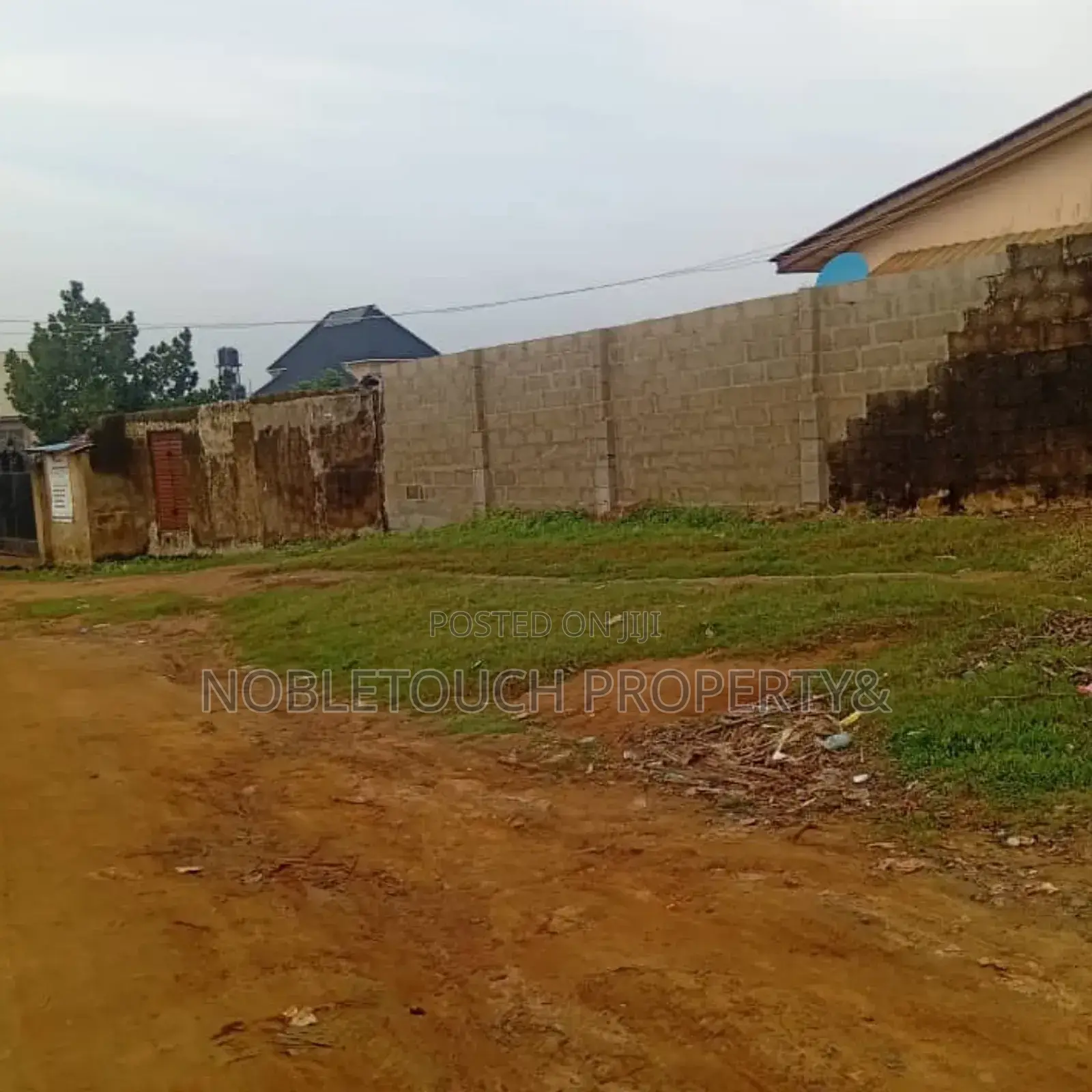 3bdrm Bungalow in Ijegun Ikotun Lagos for sale in Ijegun