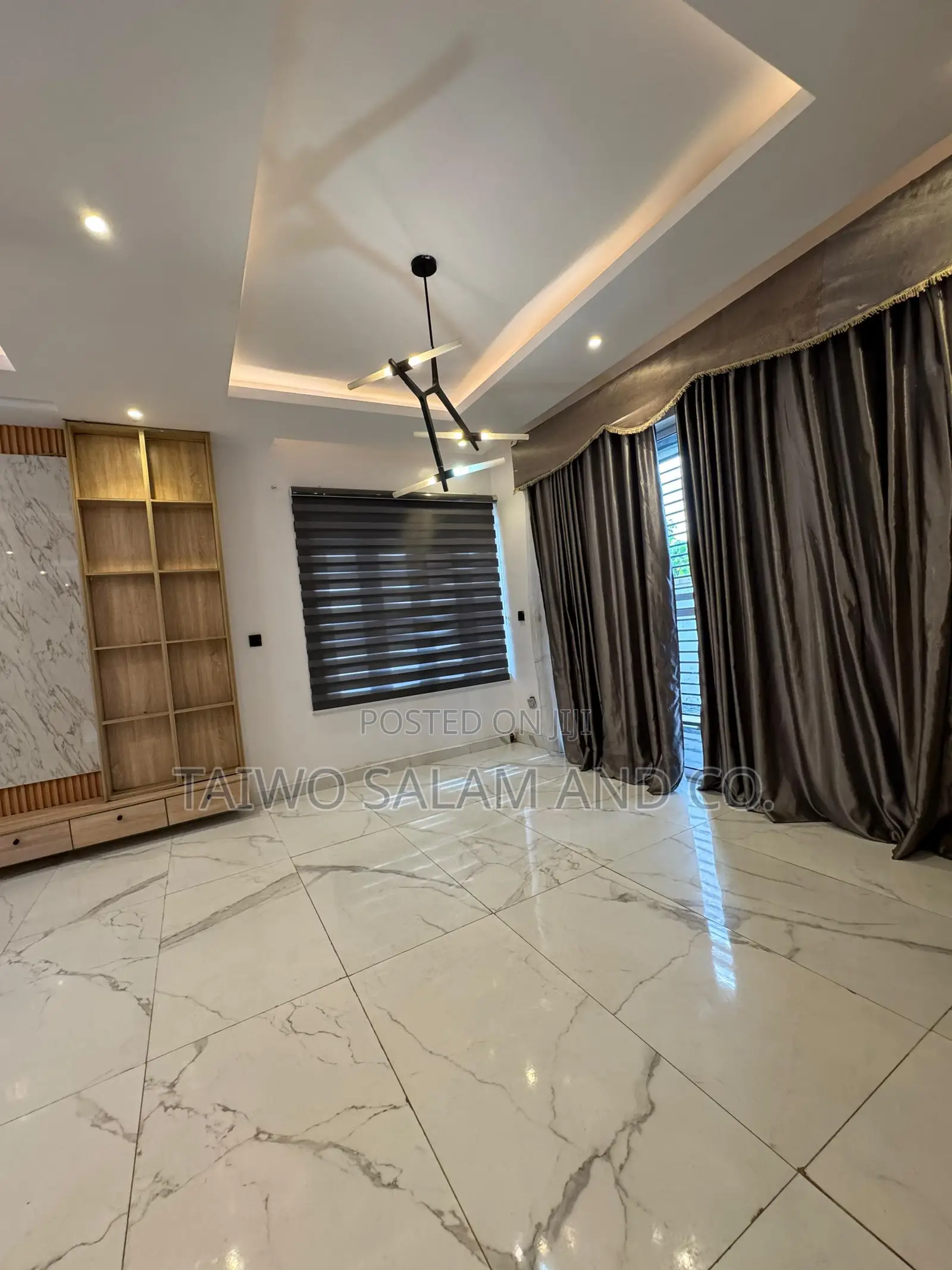 4bdrm Block of Flats in Akobo for sale in Akobo