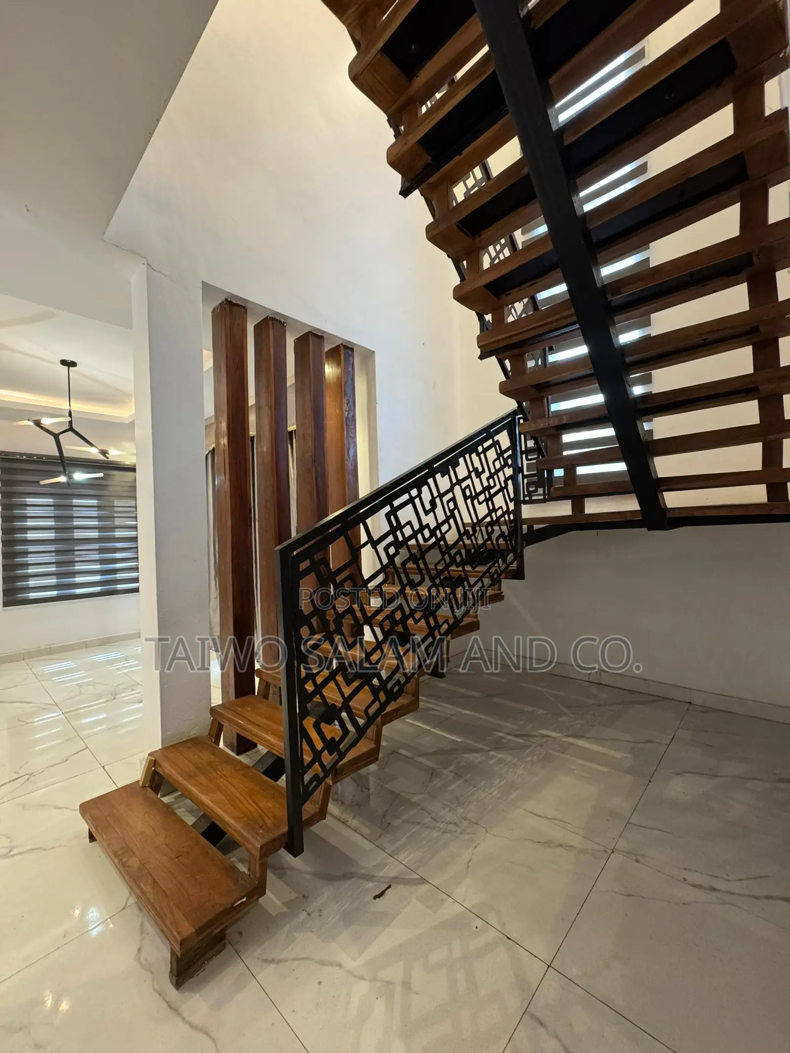 4bdrm Block of Flats in Akobo for sale in Akobo