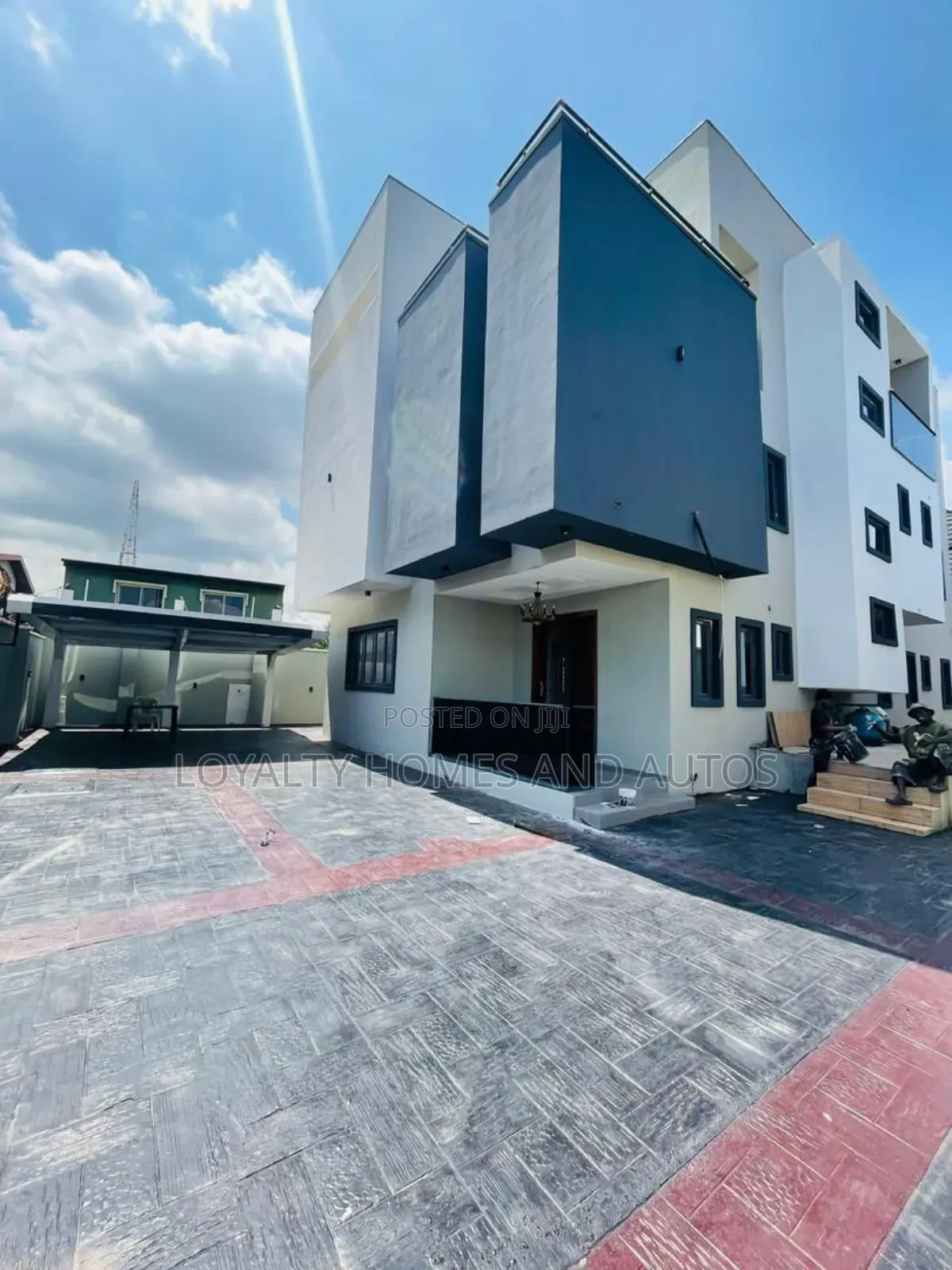 5bdrm Duplex in Magodo Phase 2 Off for sale in Ikeja