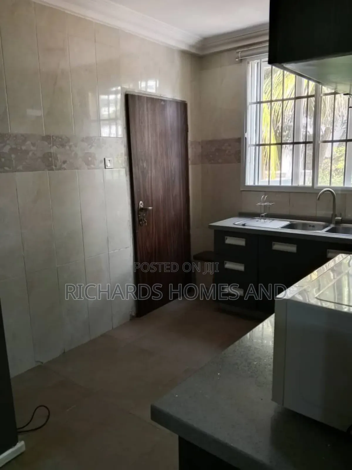 Furnished 3bdrm Apartment in Banana Island for rent in Banana Island