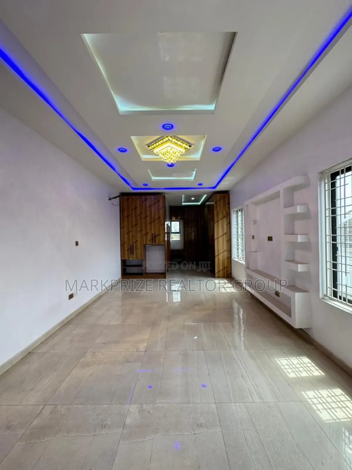 5bdrm Duplex in Omole Phase 1 for sale in Omole Phase 1
