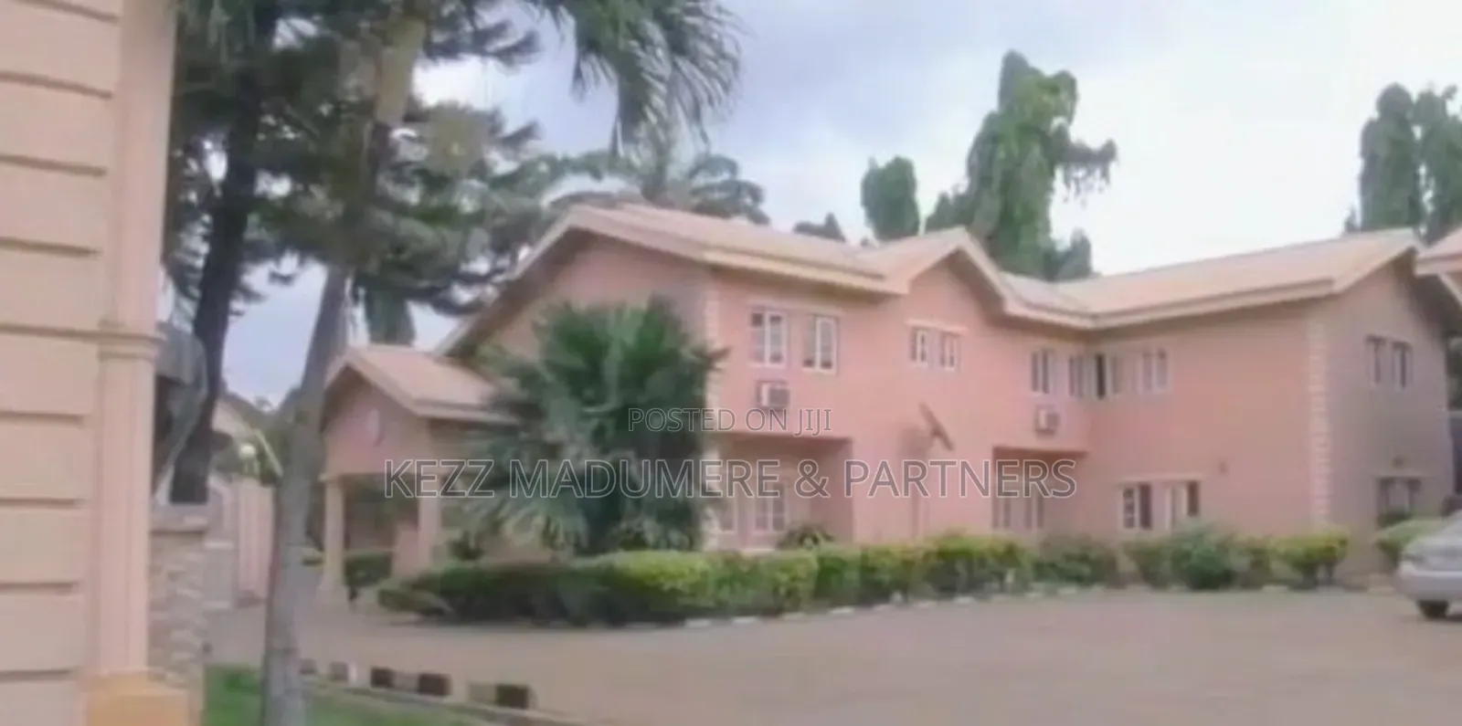 For Sale: 36 Rooms Functional Hotel, Enugu , Enugu State in Port-Harcourt