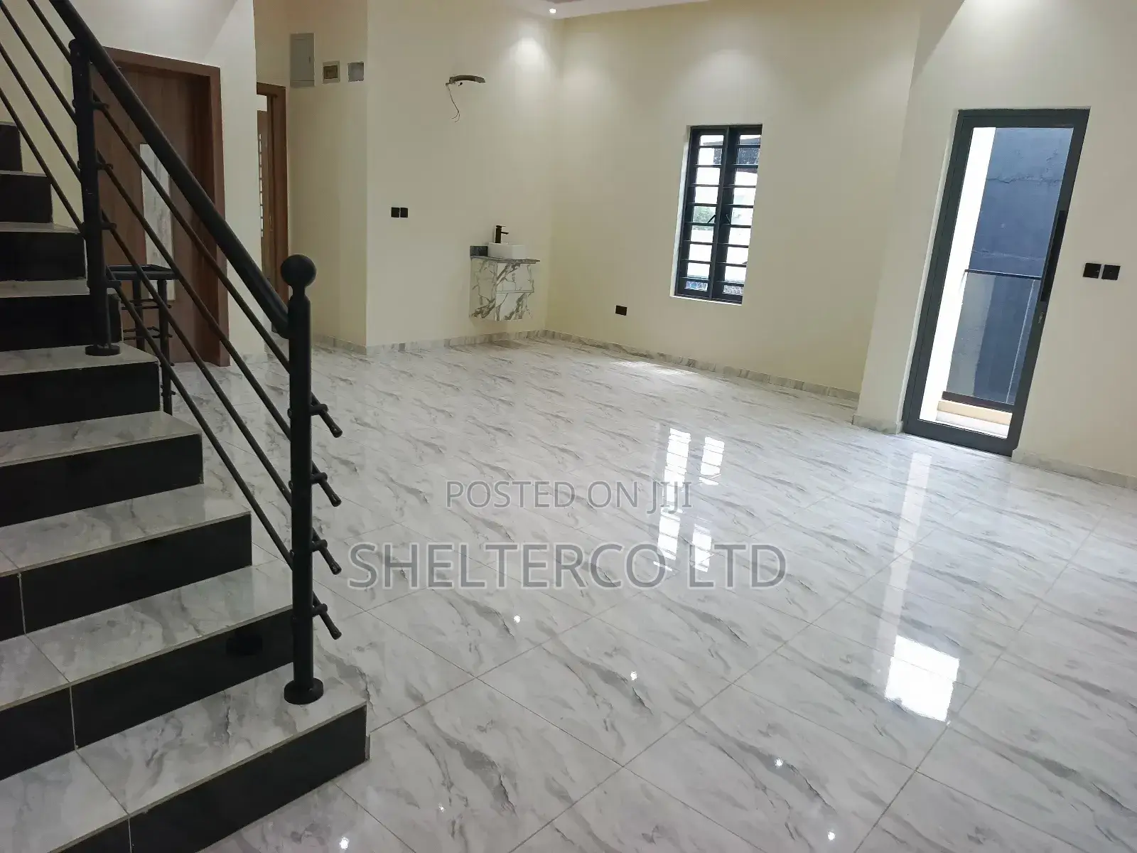 4bdrm Duplex in Estate, Agidingbi for sale in Agidingbi